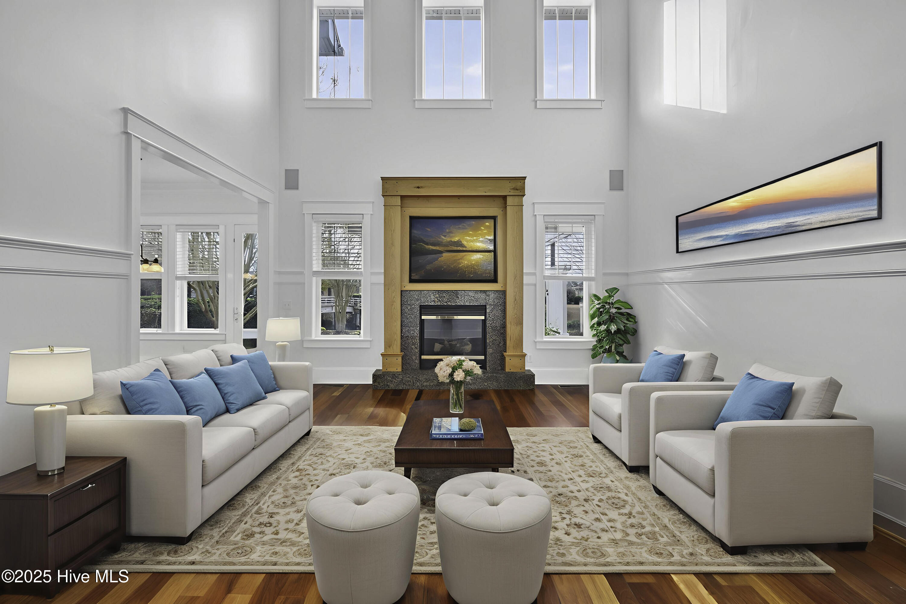 100545451 | Photo 11