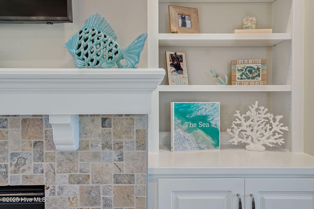 100514477 | Photo 14