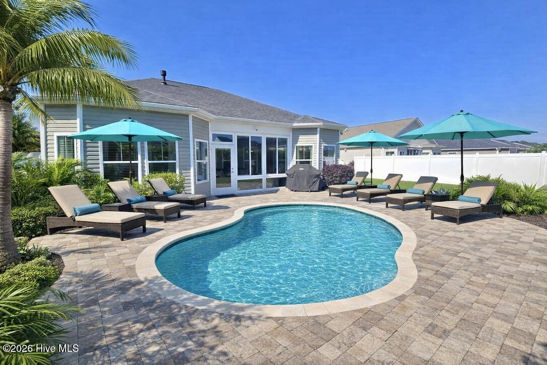 100551713 | Photo 34