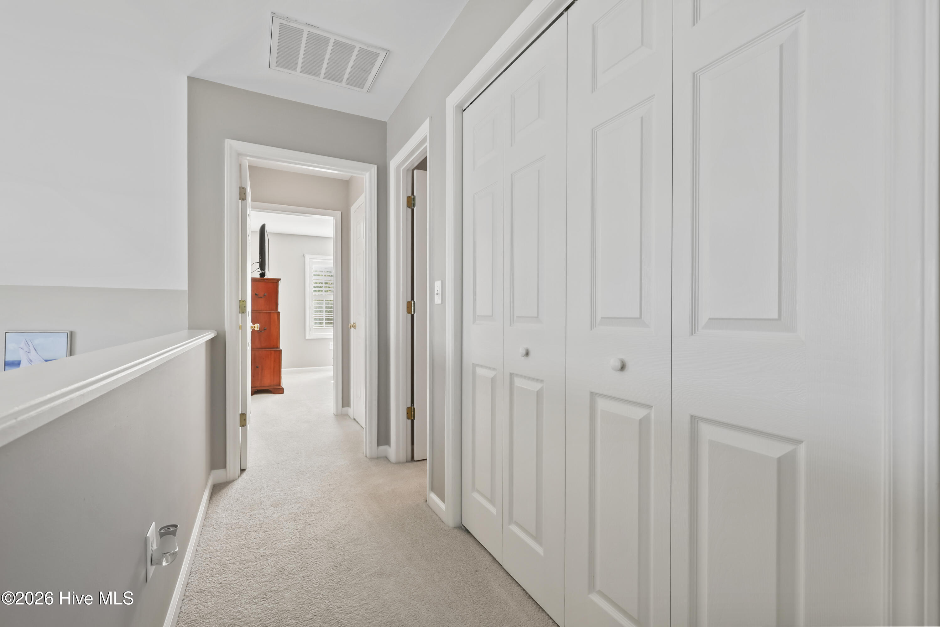 100547301 | Photo 30