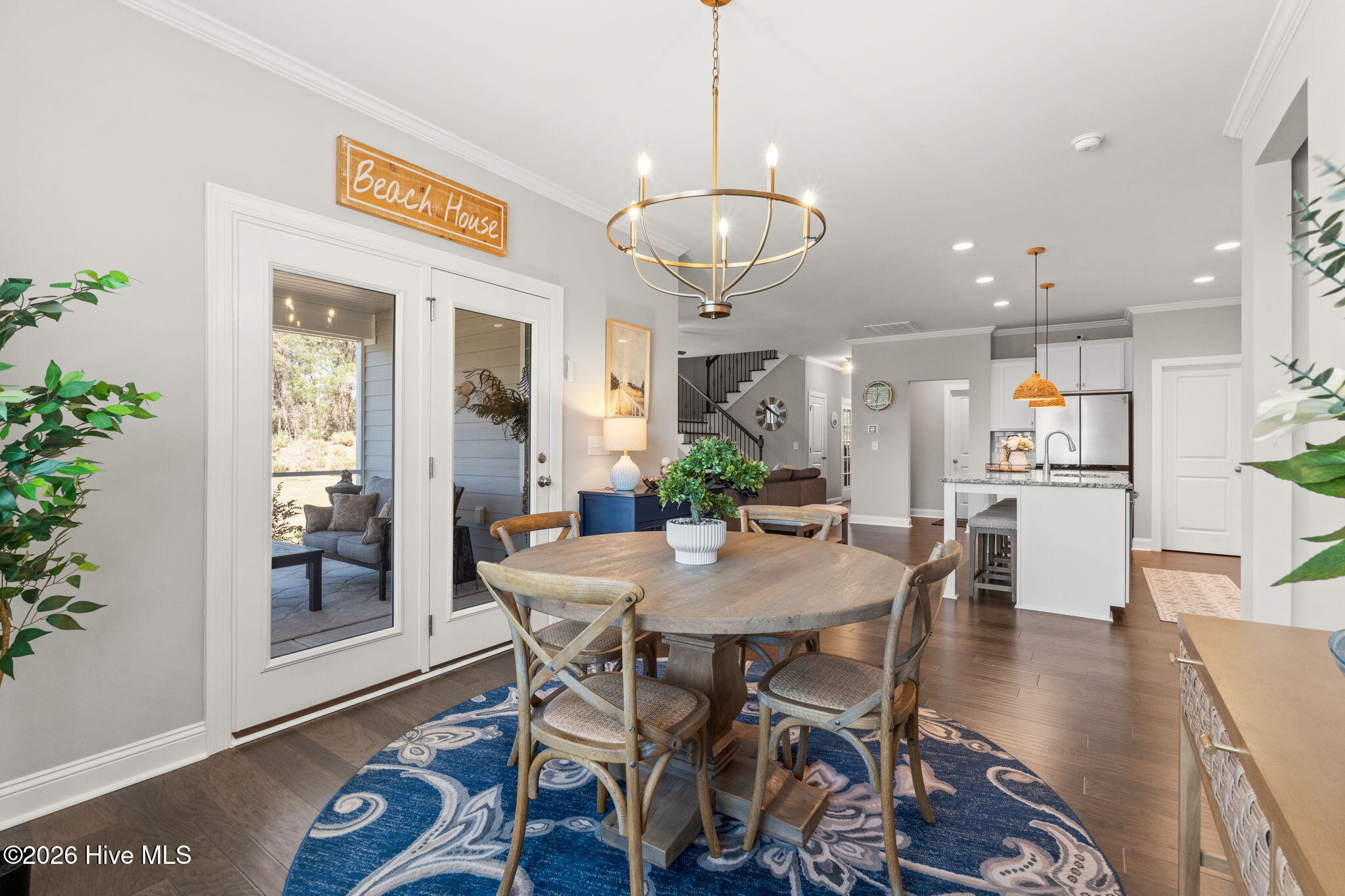 100561816 | Photo 18