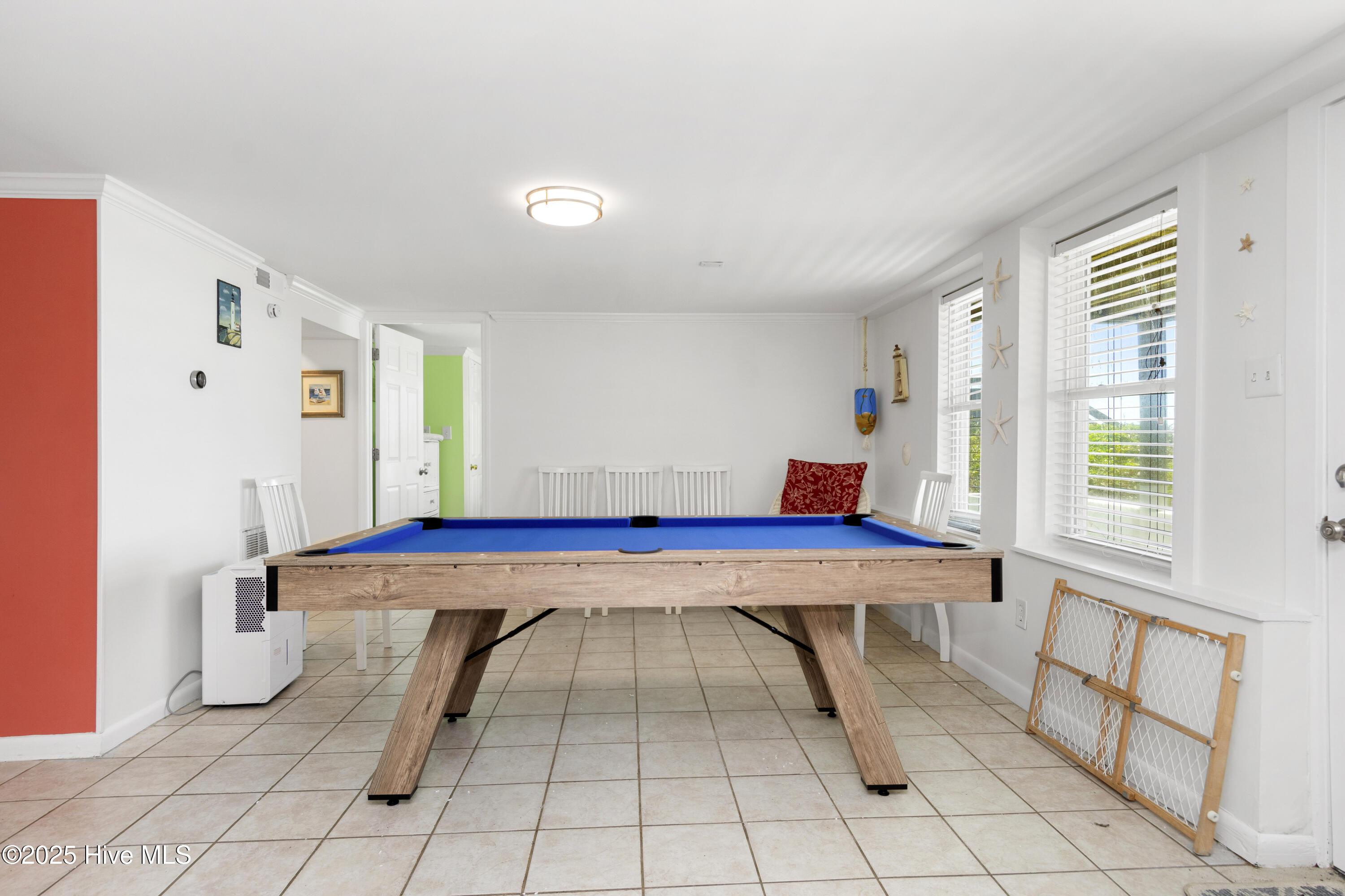 100523829 | Photo 27