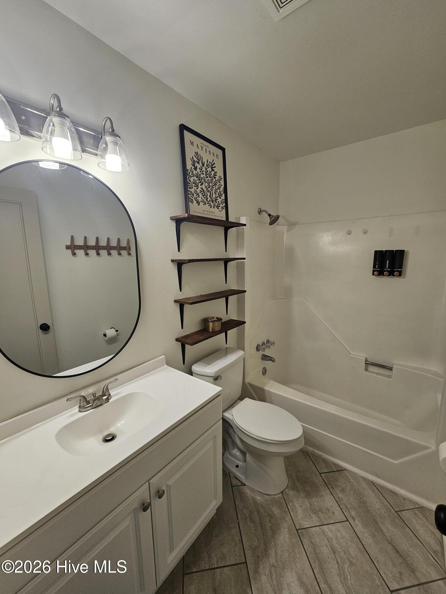 100559274 | Photo 20