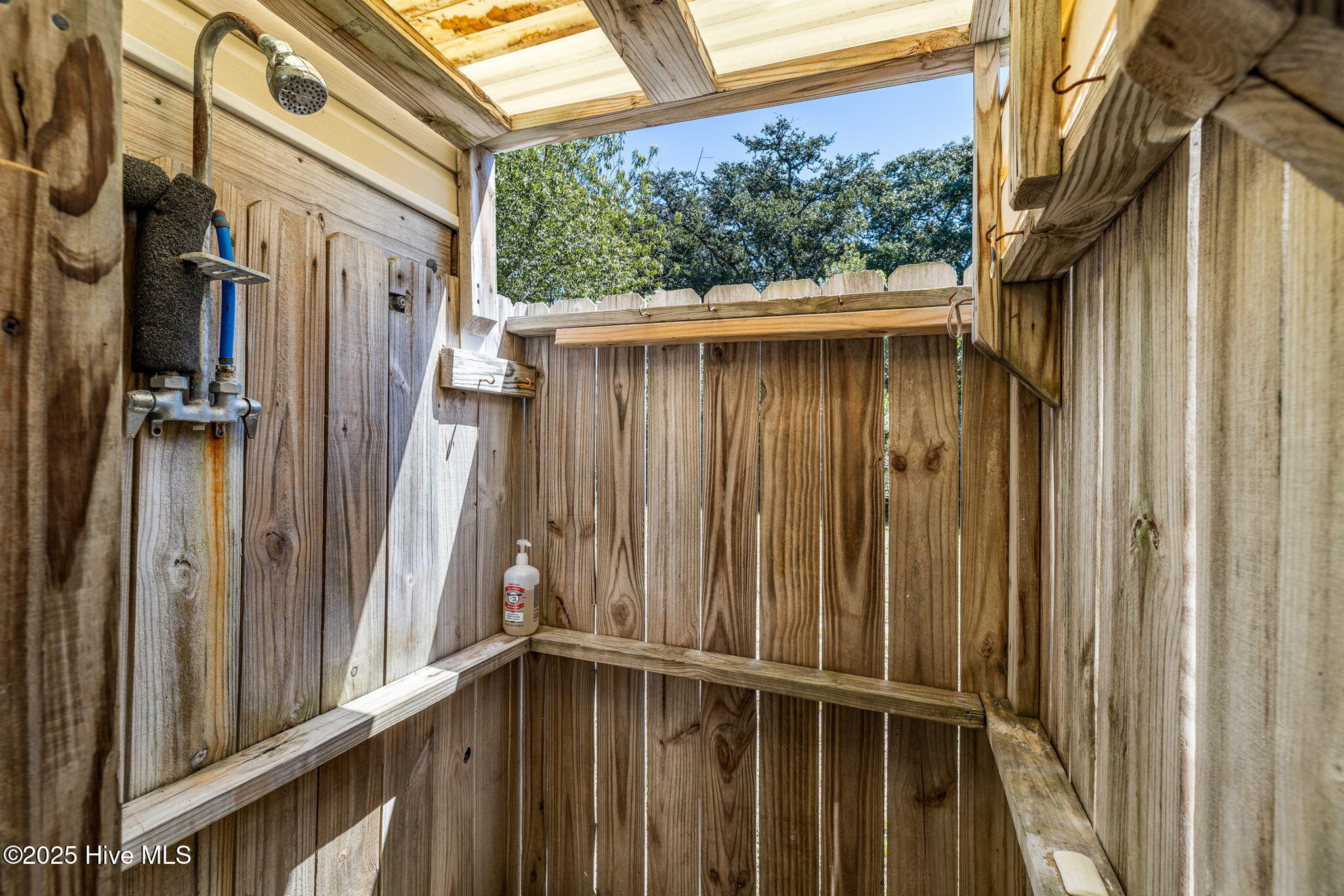 106 SE 44th Street, Oak Island, NC, 28465