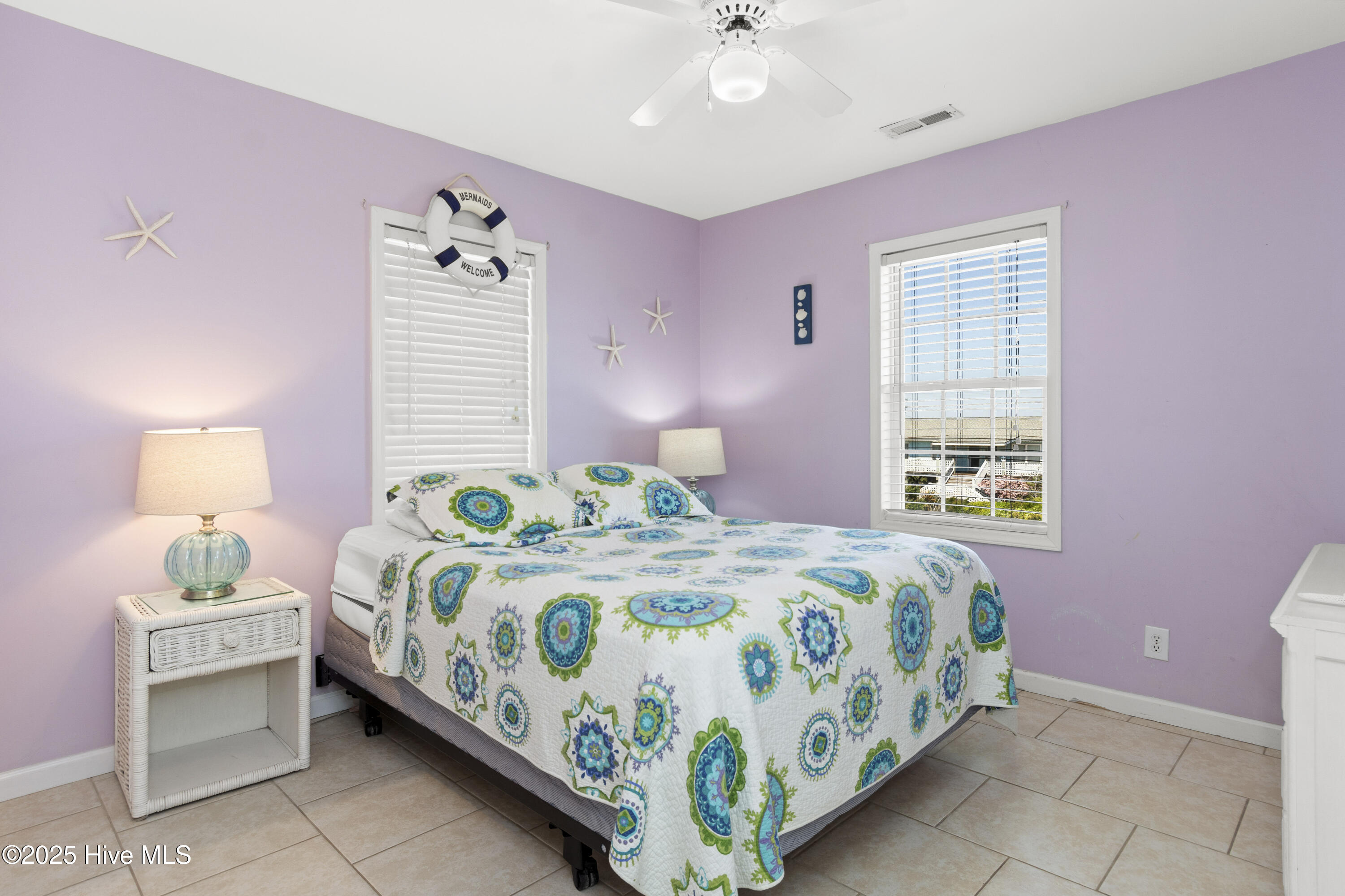 100523829 | Photo 43