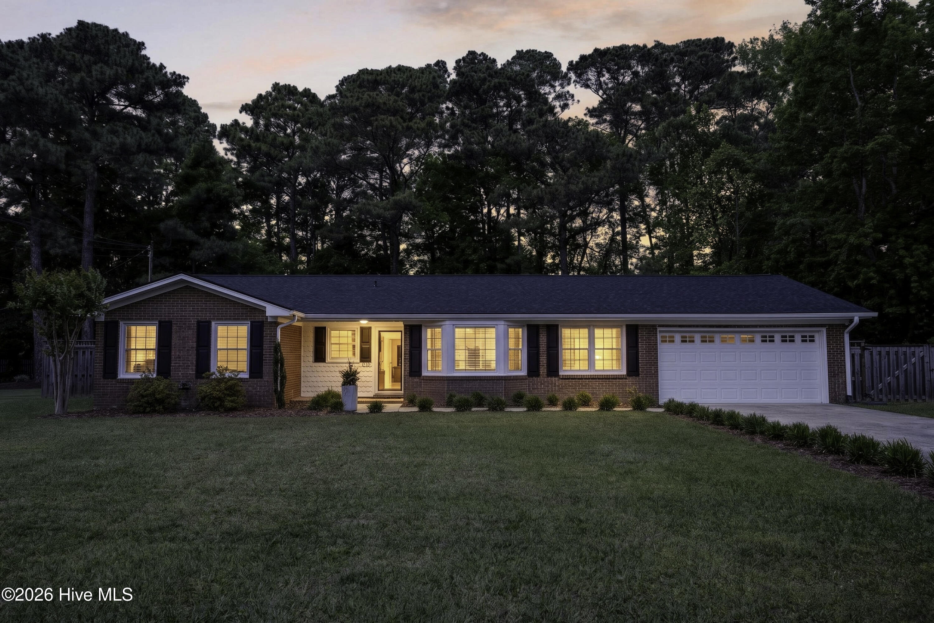 118 N Hampton Road N, Wilmington, NC 28409 – photo 2: 118NHamptonRoad-2_Dusk