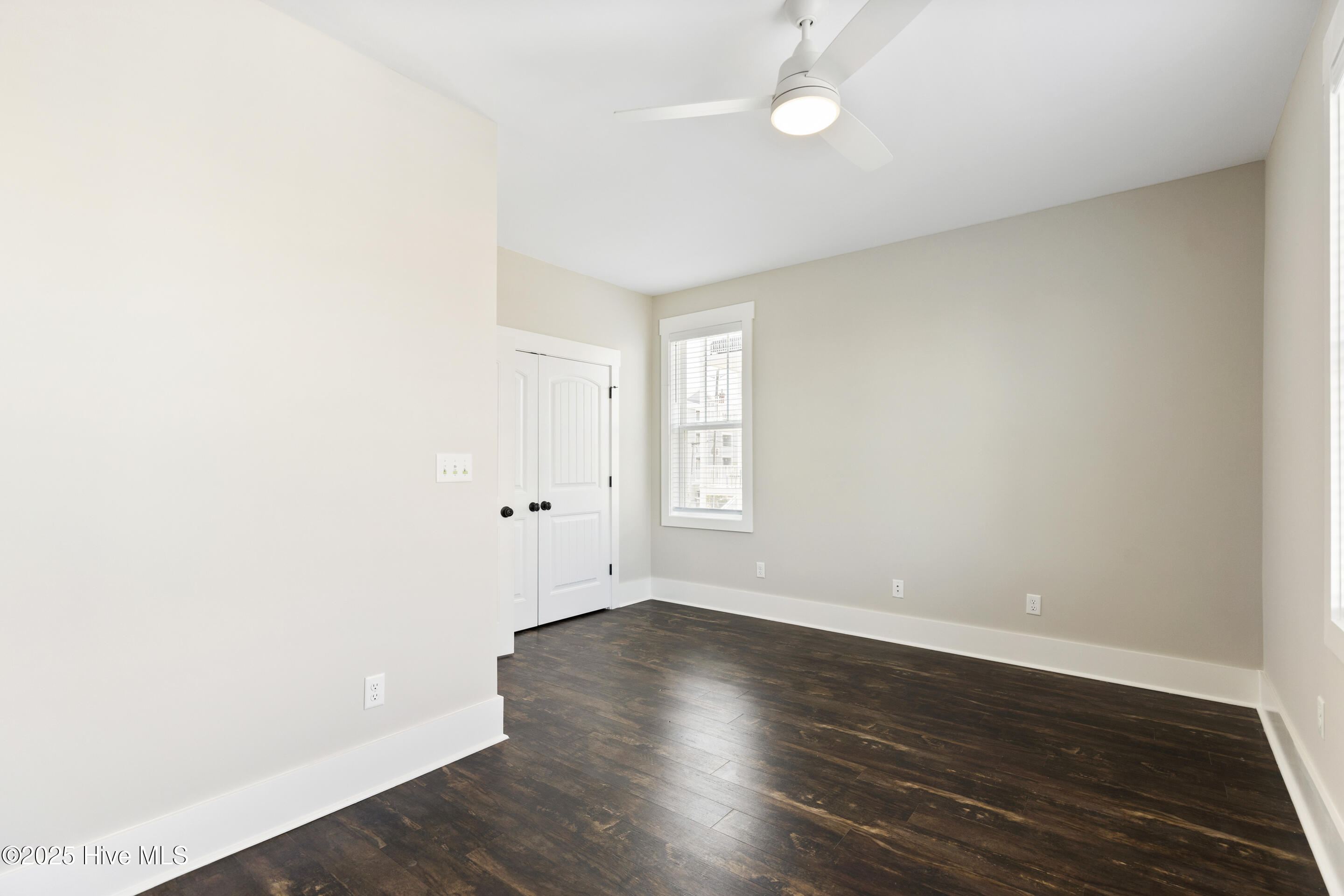 100546284 | Photo 15