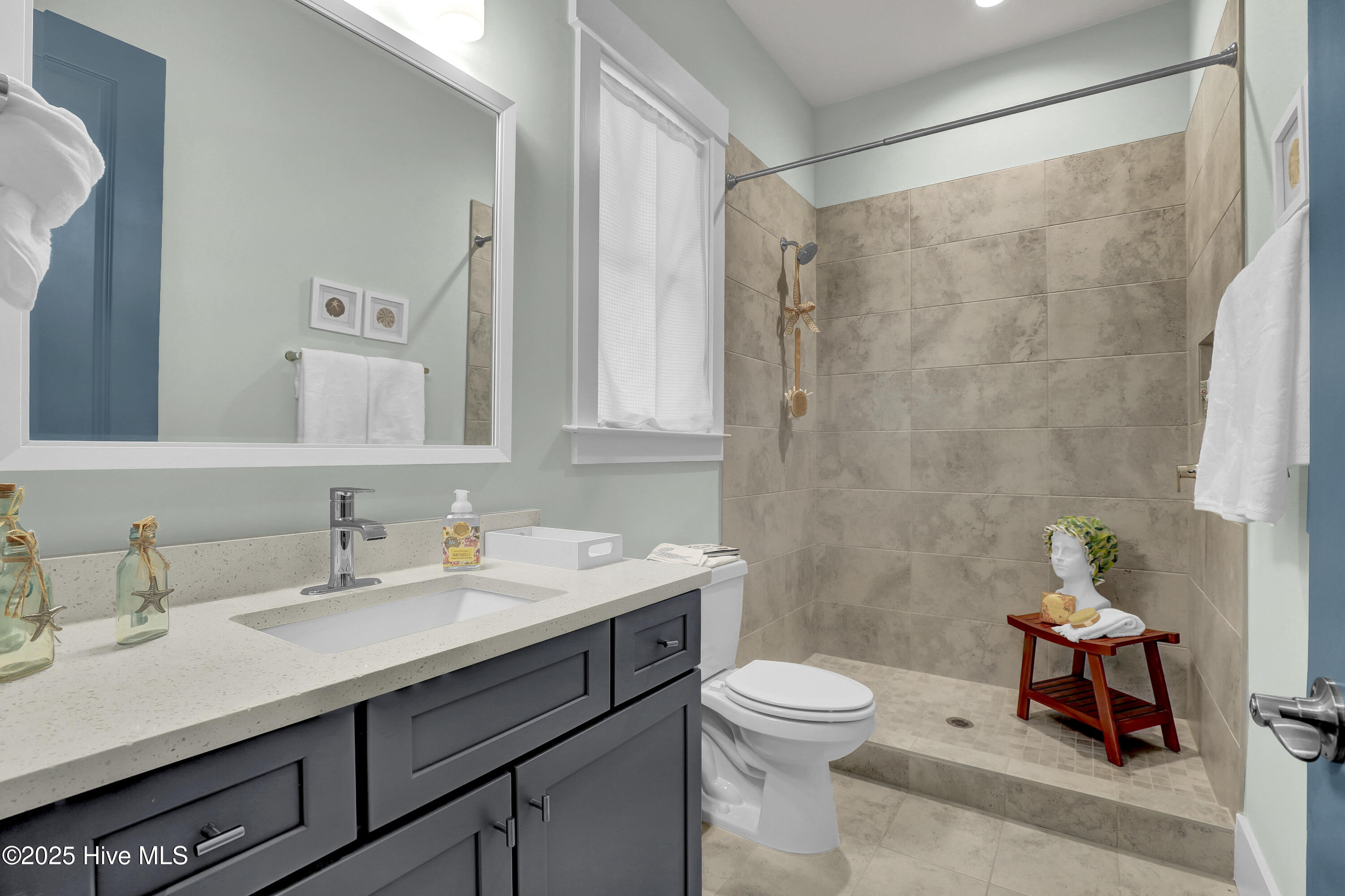 100539133 | Photo 18