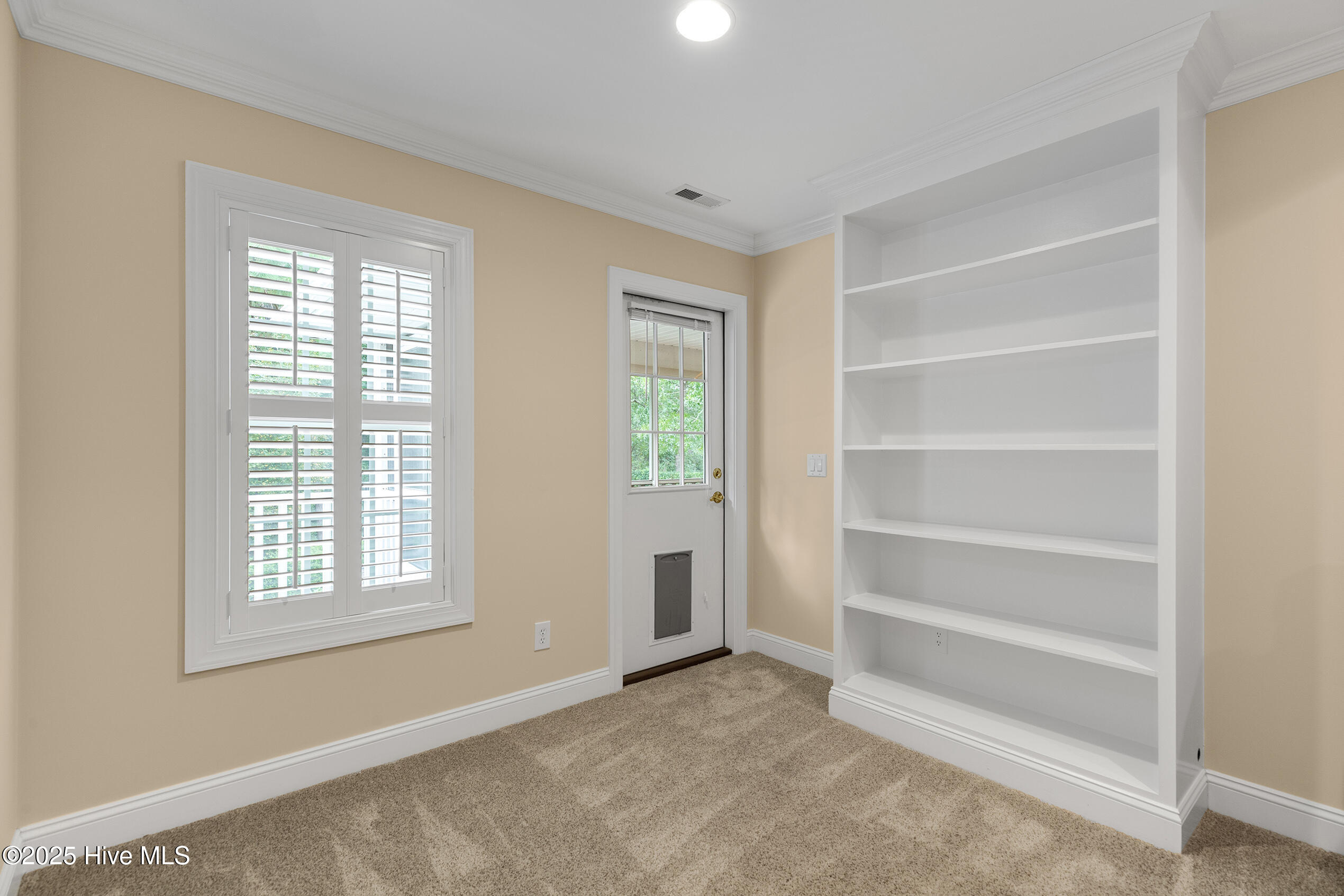 4414 Grey Oaks Court, Wilmington, NC 28412 – photo 20: GreyOaks4414-8mbrDianeL33A7399-CR2