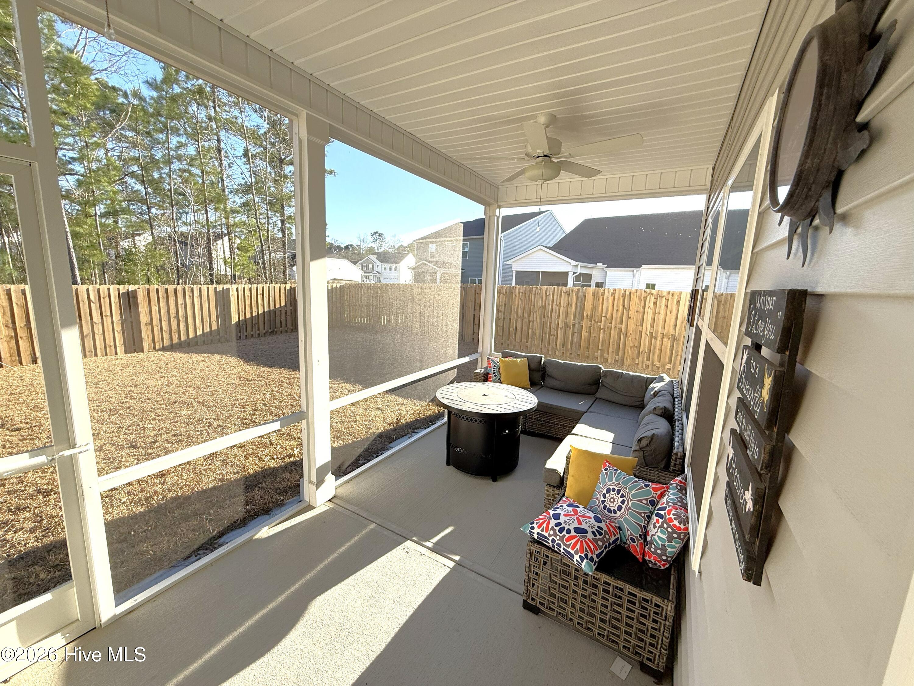 100558248 | Photo 20