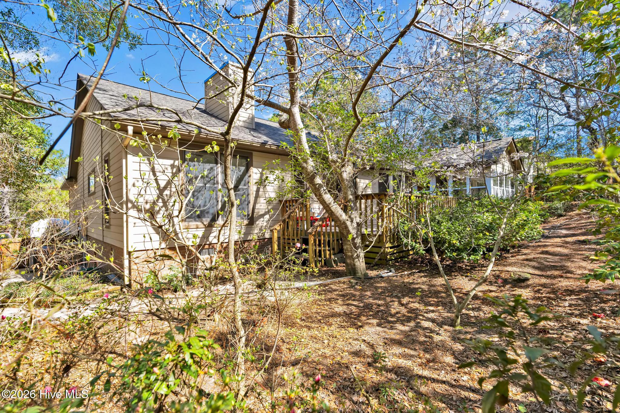 100561696 | Photo 26