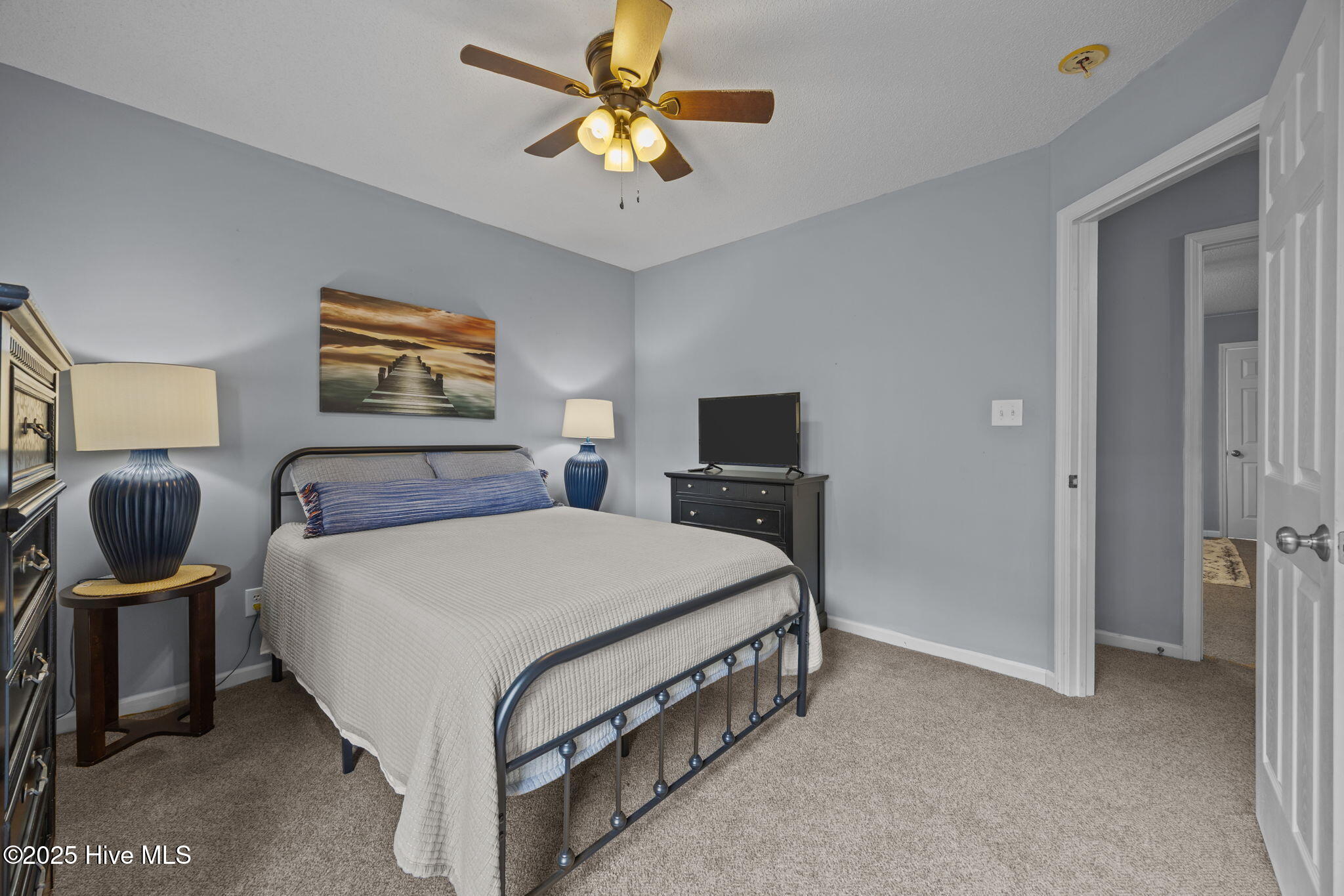 100544220 | Photo 17