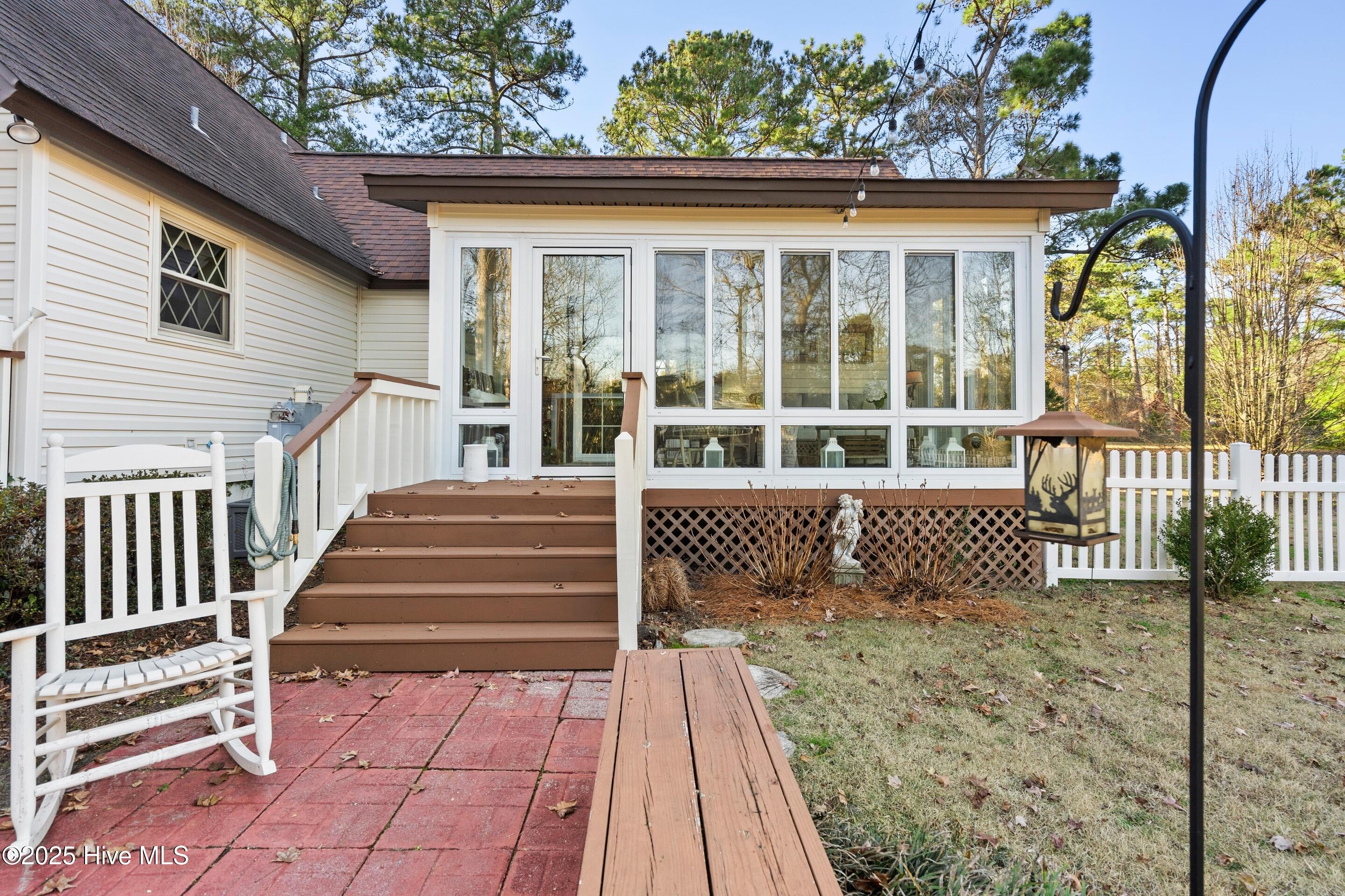 100548046 | Photo 44