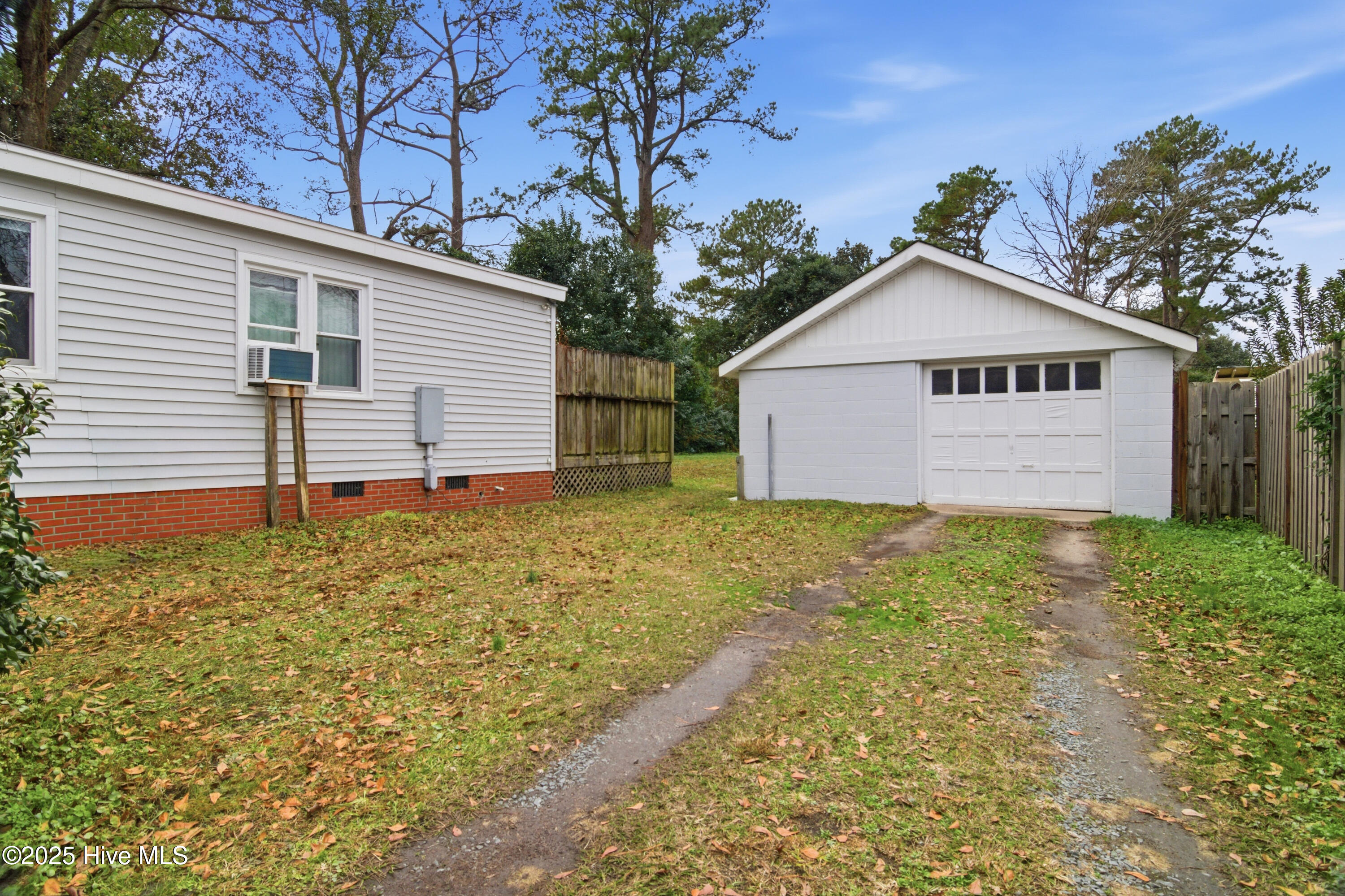 100544721 | Photo 27