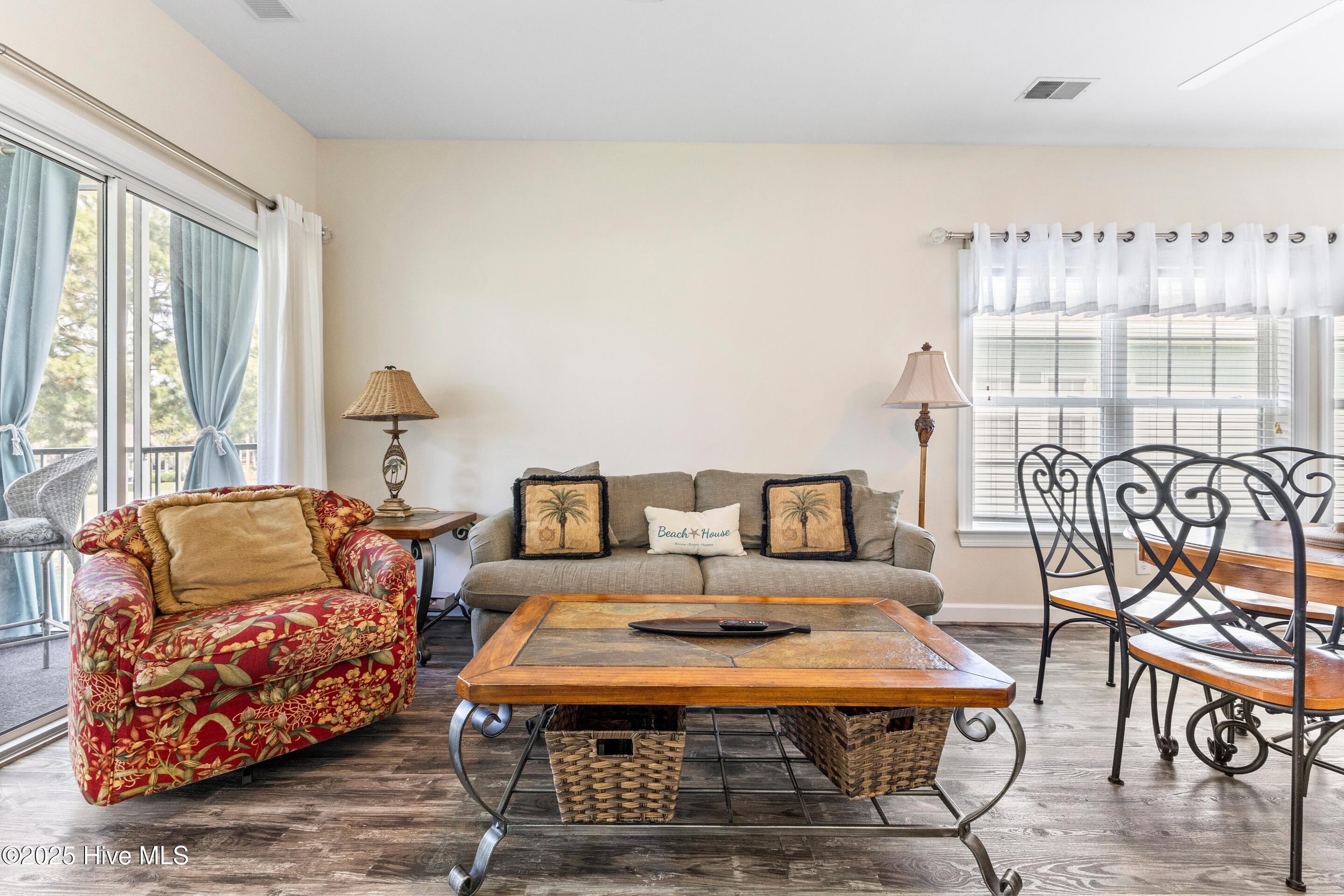 100531595 | Photo 18