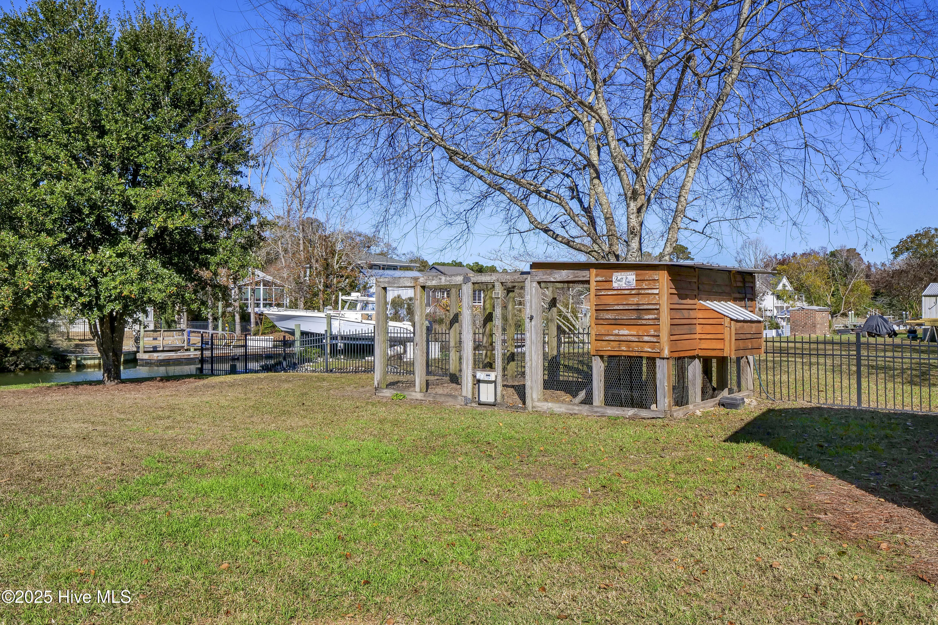 100543040 | Photo 60