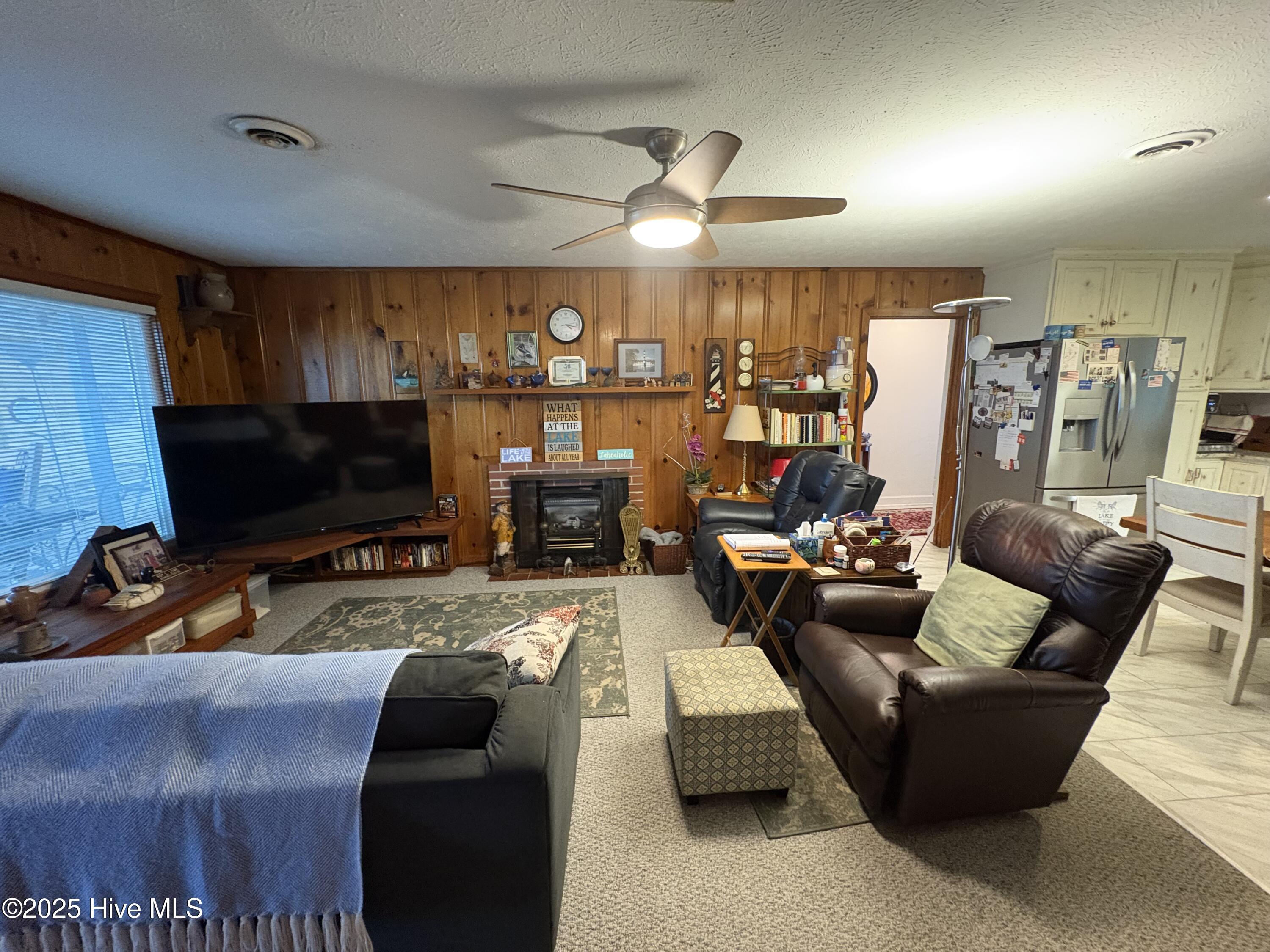 100534974 | Photo 34