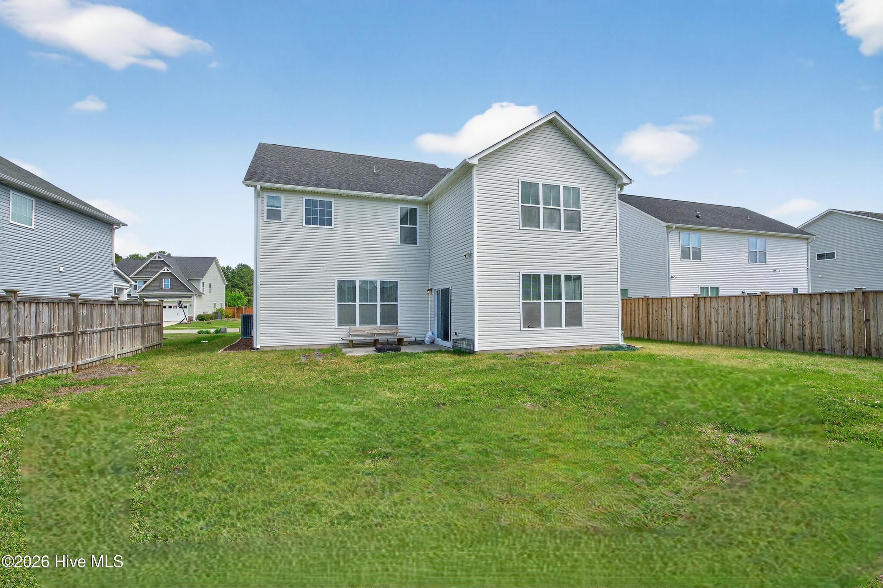 100565414 | Photo 41