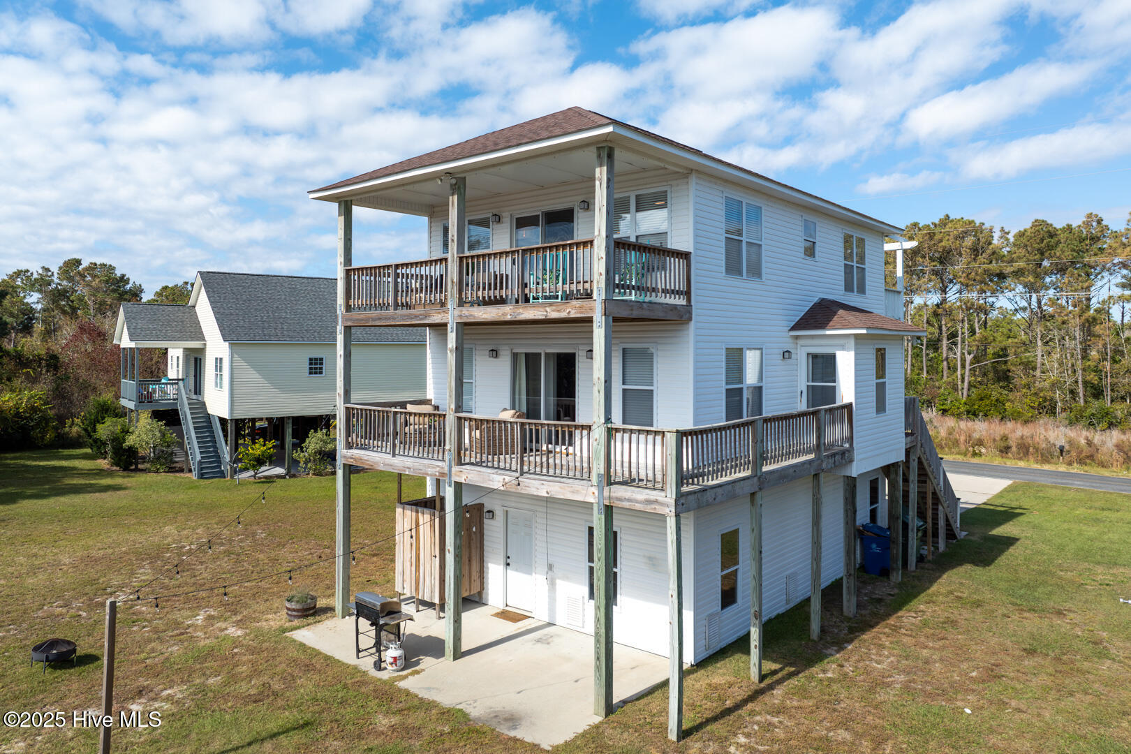 100535257 | Photo 35