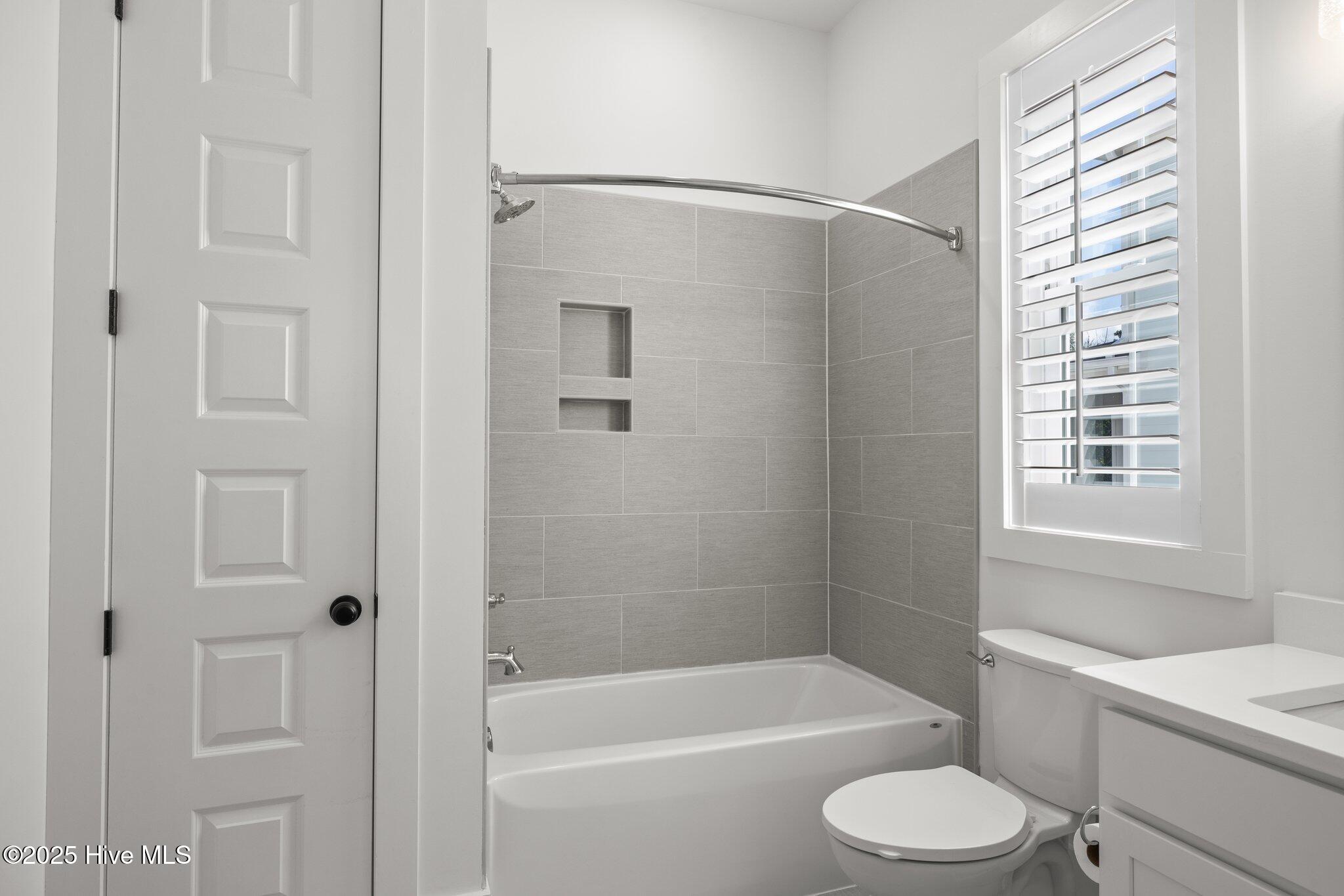 220 Colleton Square, Newport, NC, 28570