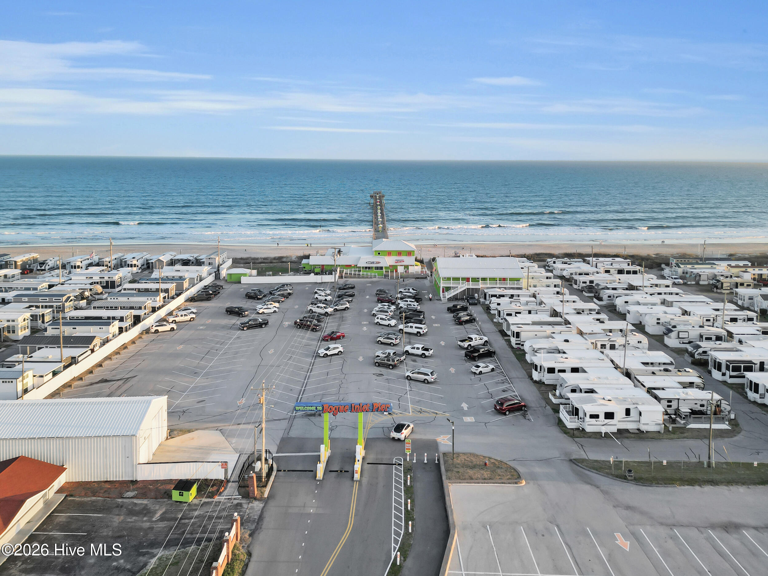 100560097 | Photo 45