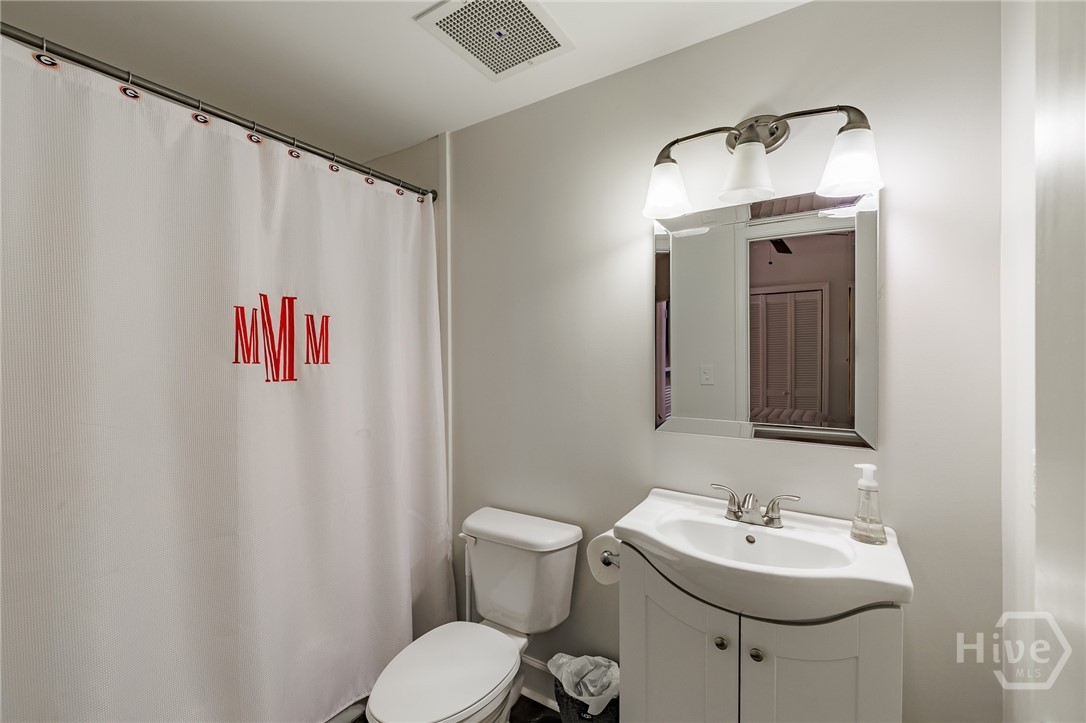 250 W Broad Street 714