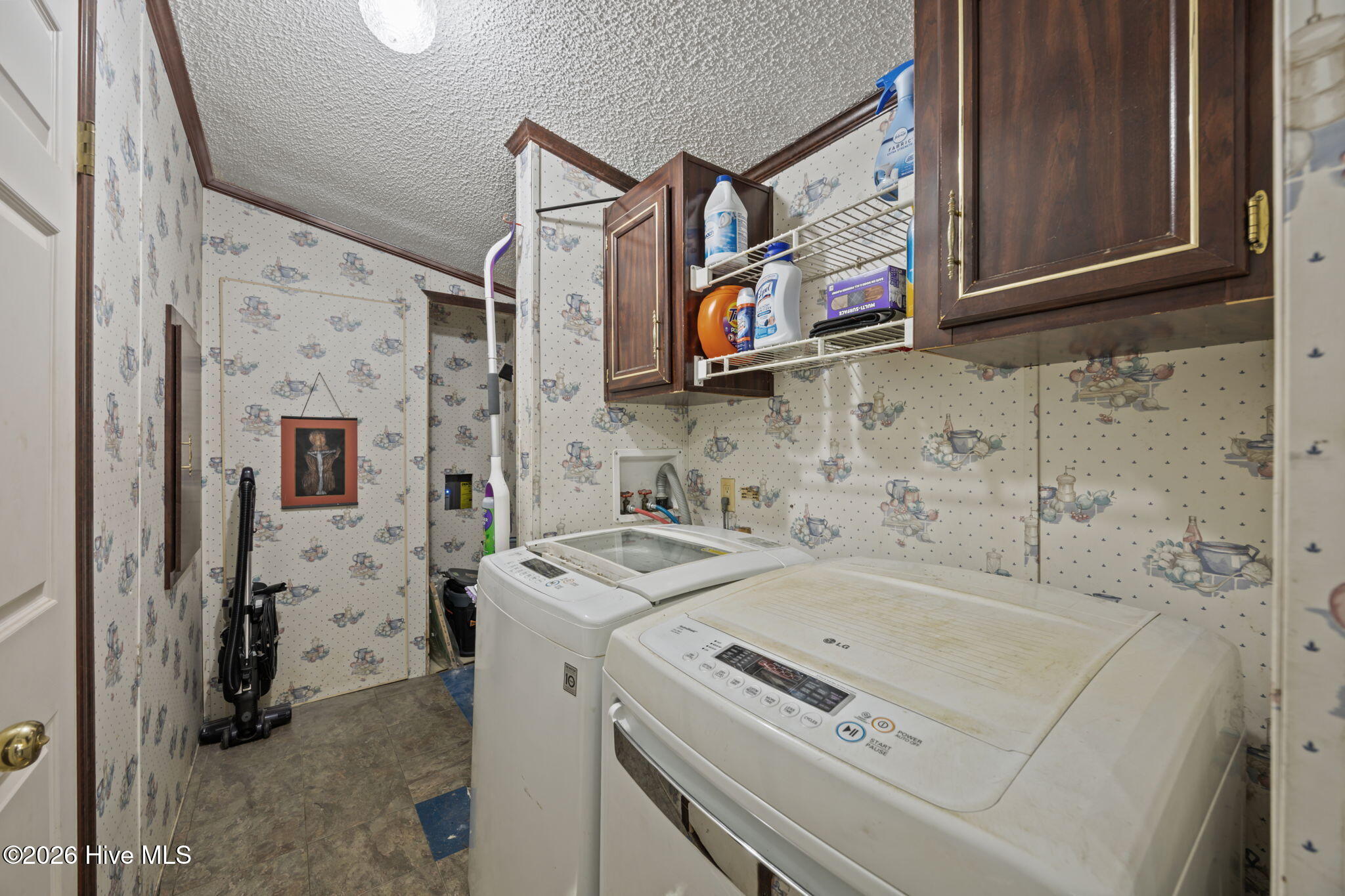 100554674 | Photo 30