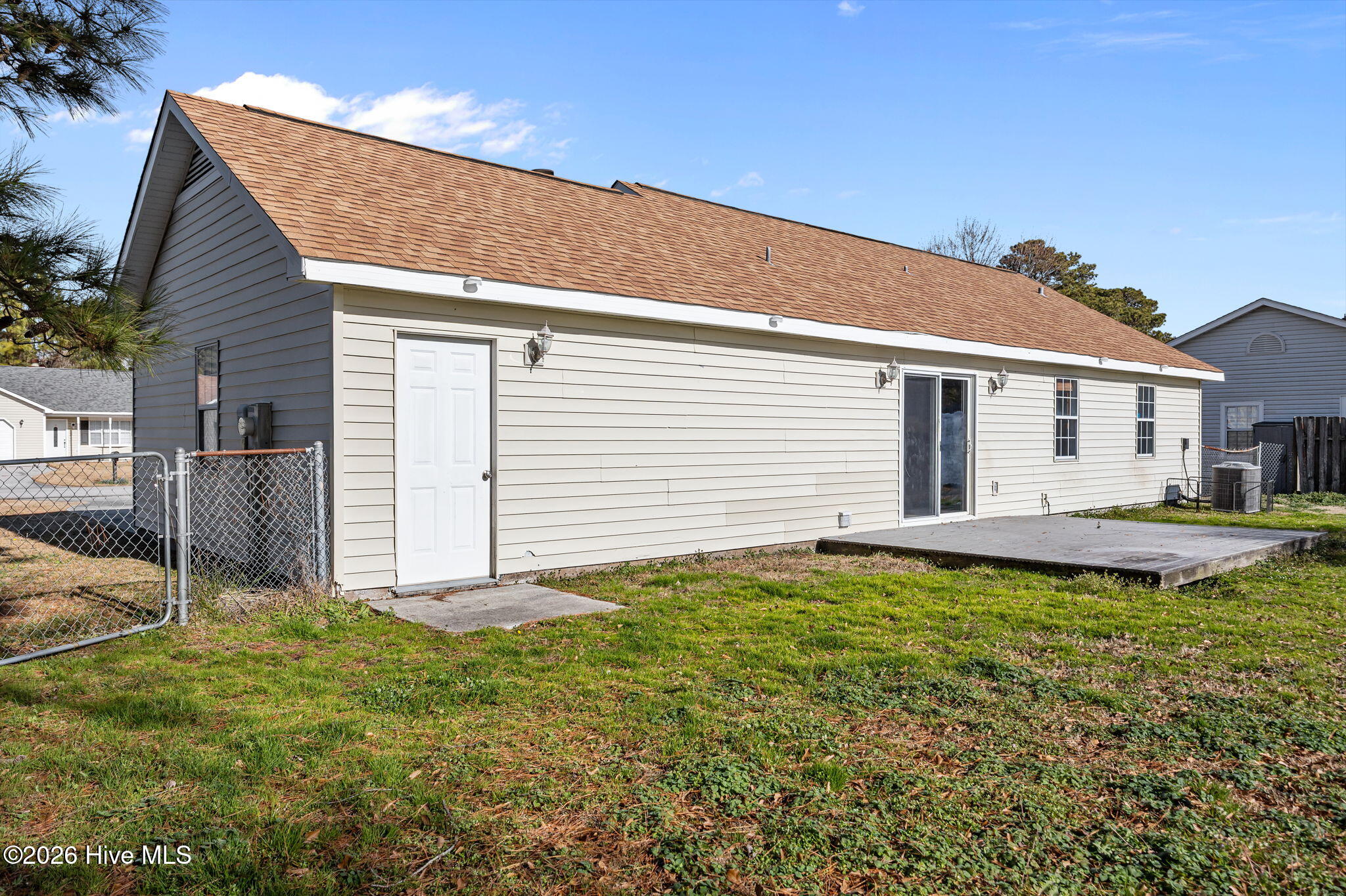 100551287 | Photo 32