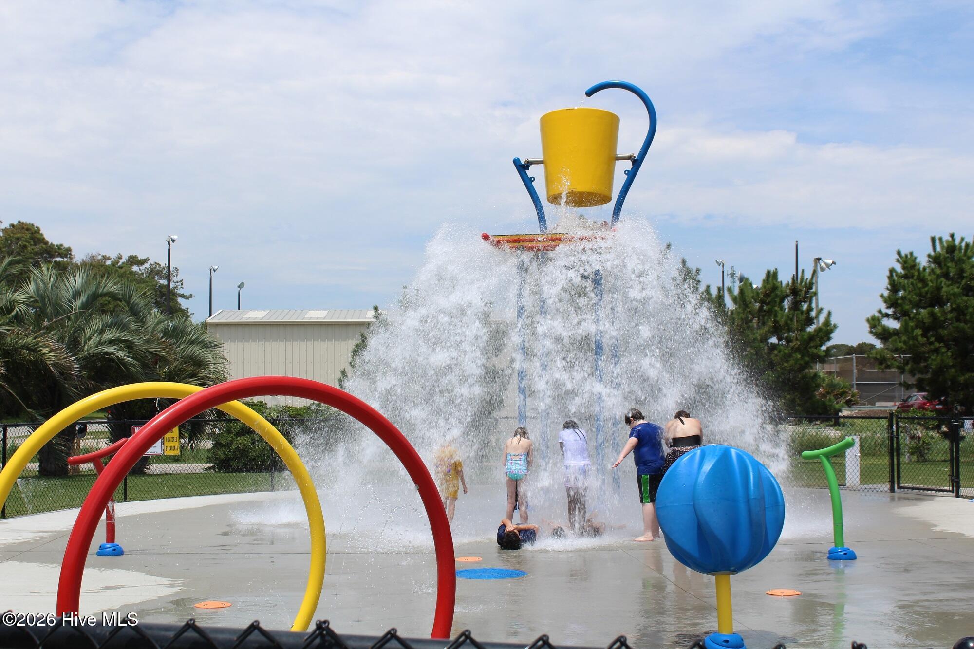 100562885 | Photo 64