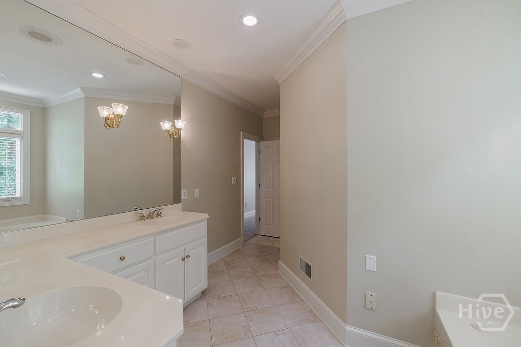 1450 Spartan Lane