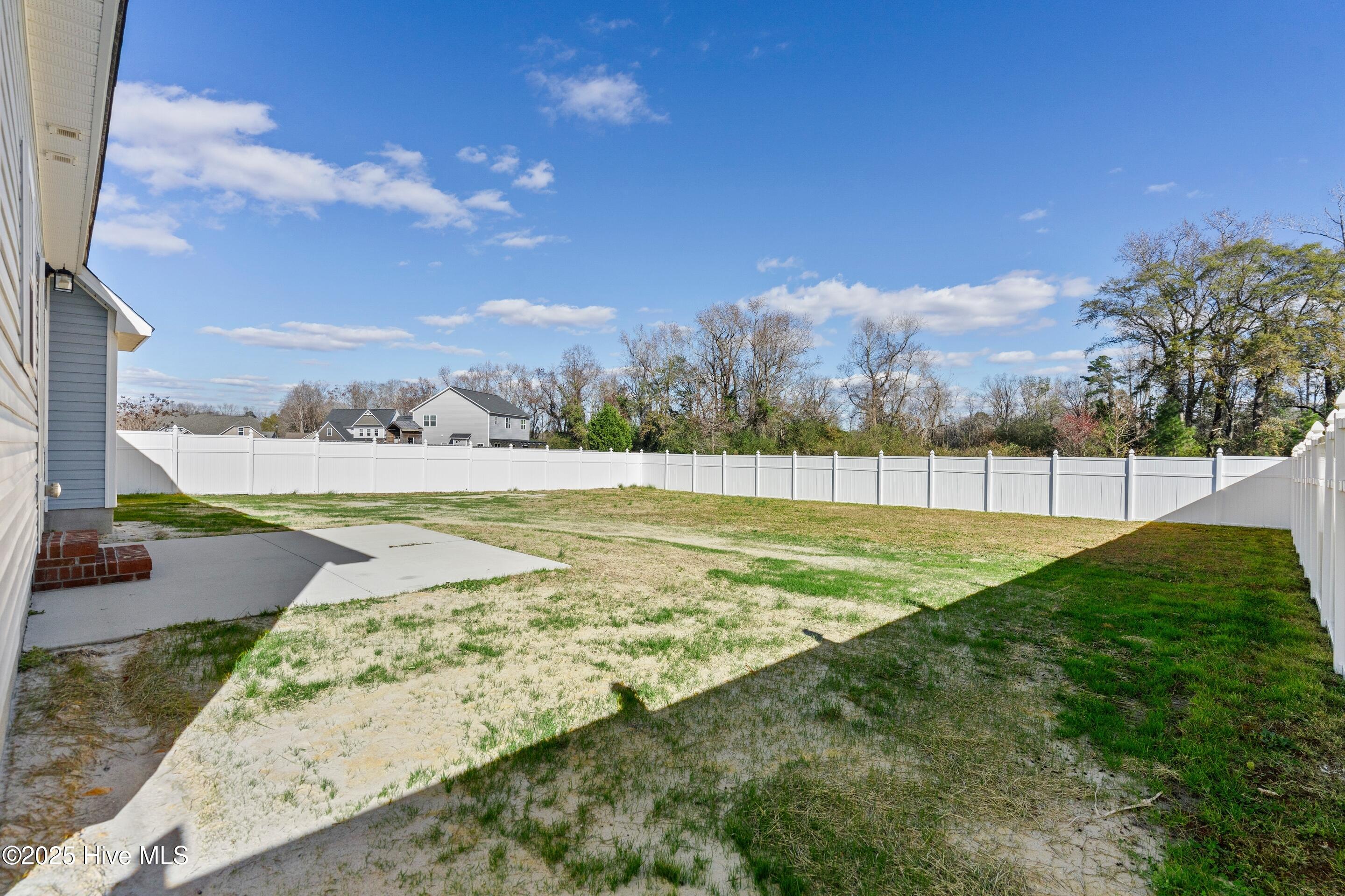 100545716 | Photo 46