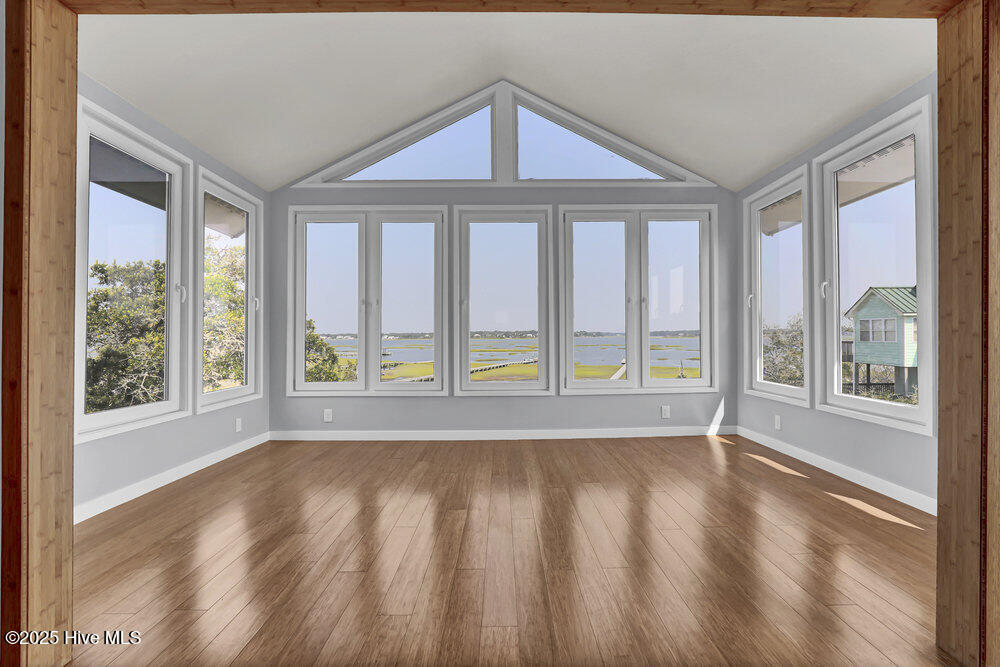 Homes for sale in Surf City, NC | 50 S Oak Dr, Surf City, NC 28445 | MLS# 100516604