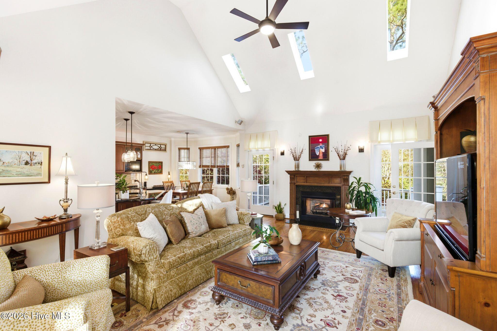 100564918 | Photo 17