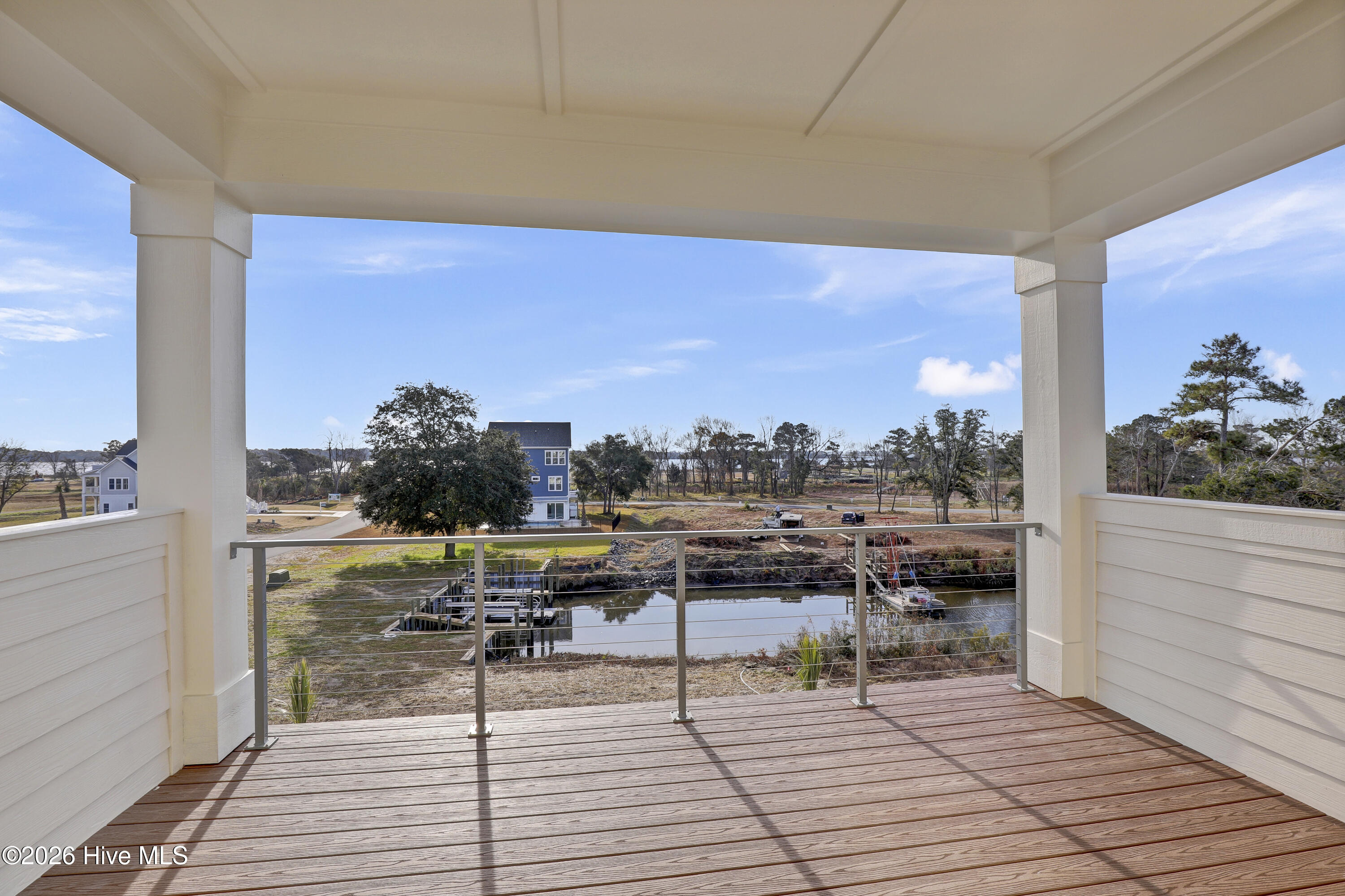 100566719 | Photo 30