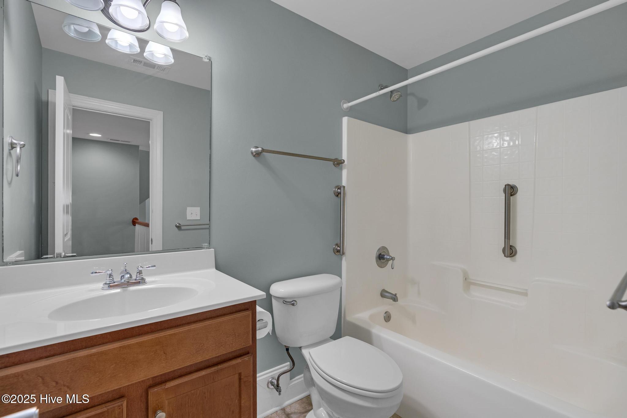 100513832 | Photo 36