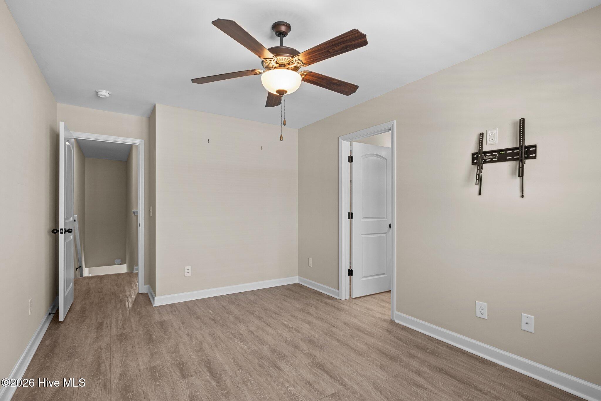 100547532 | Photo 20