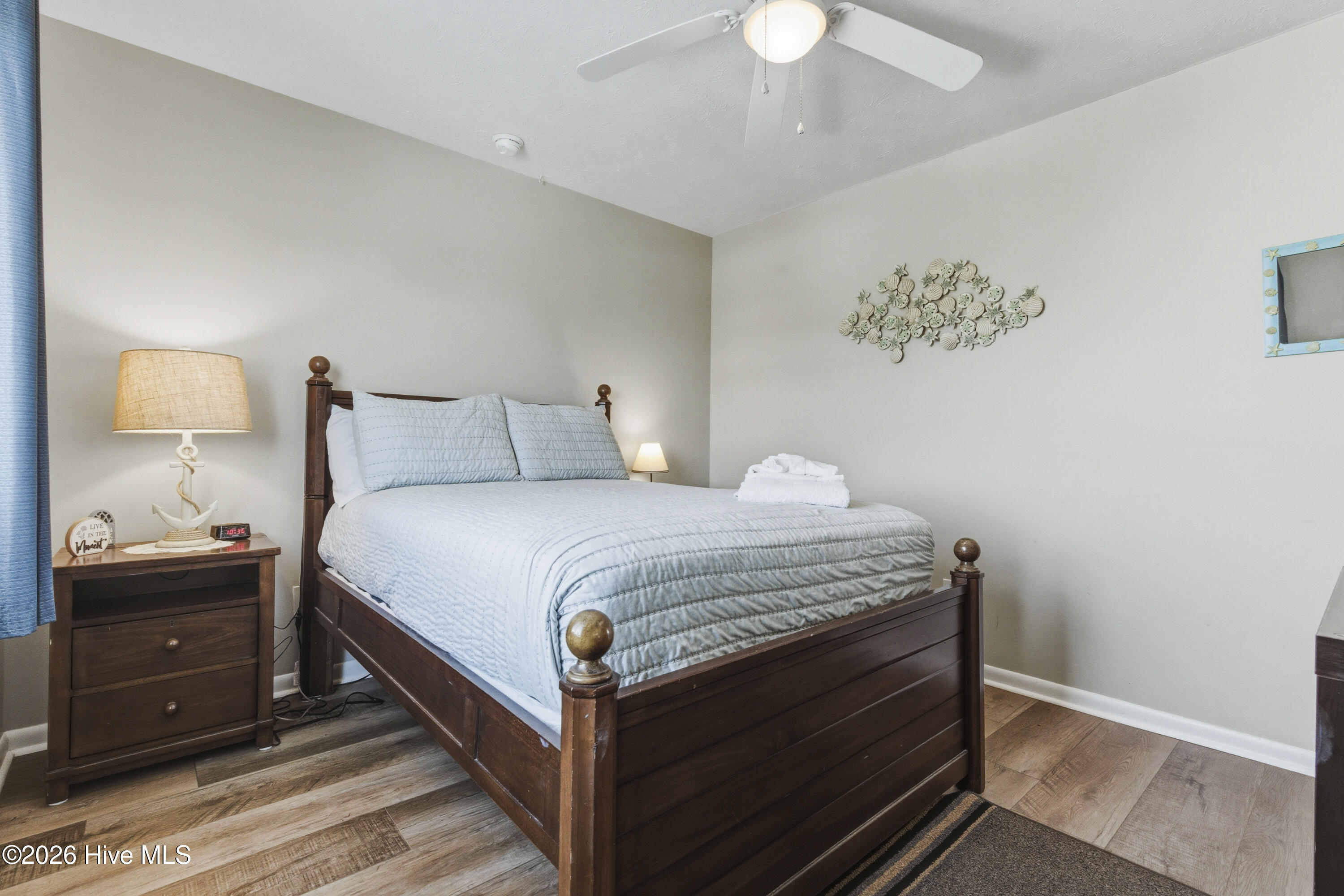 100552987 | Photo 23