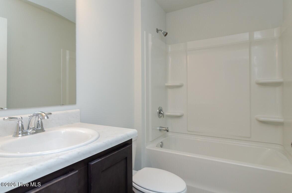 100568569 | Photo 18