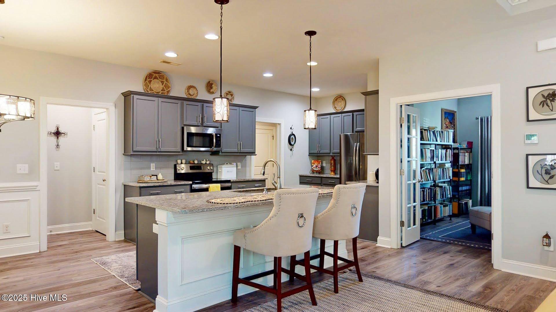 100550160 | Photo 15