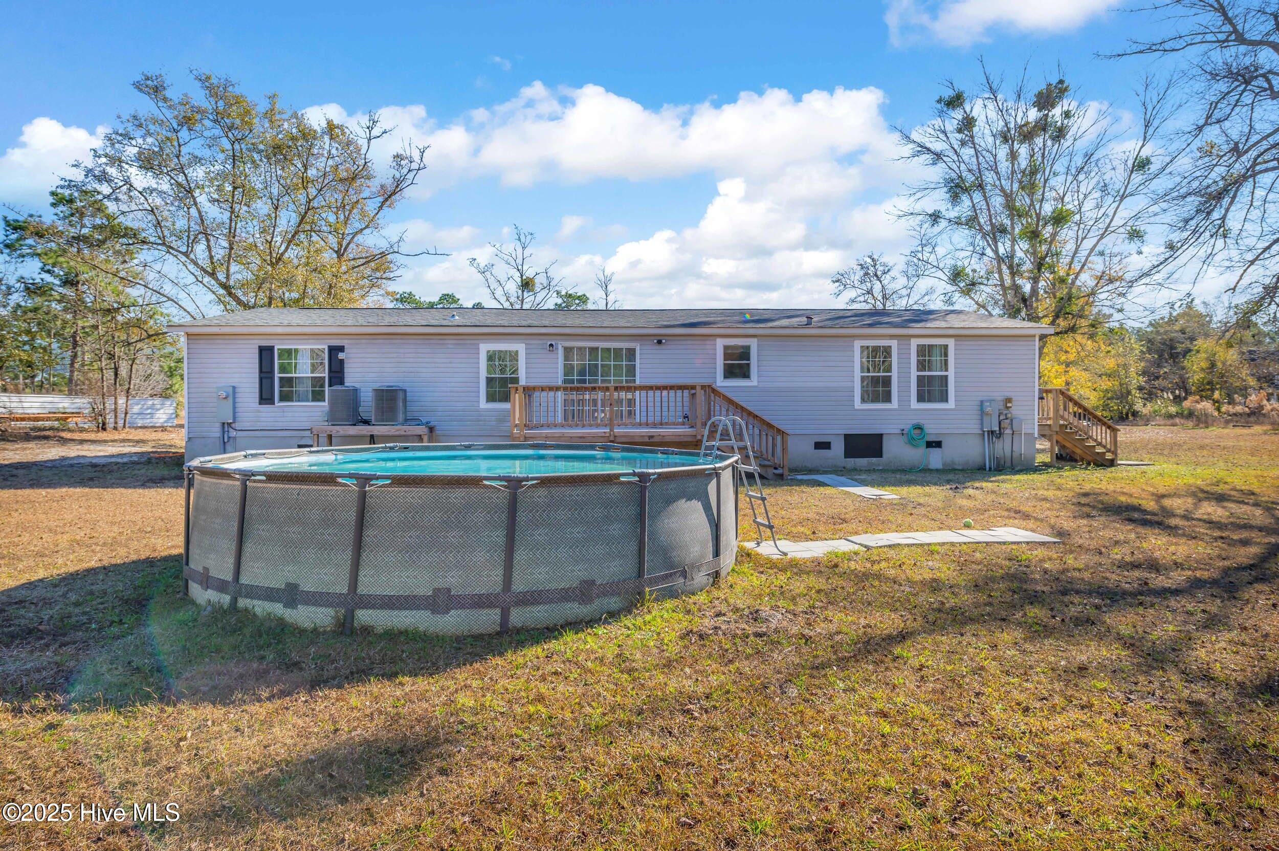 100518918 | Photo 30