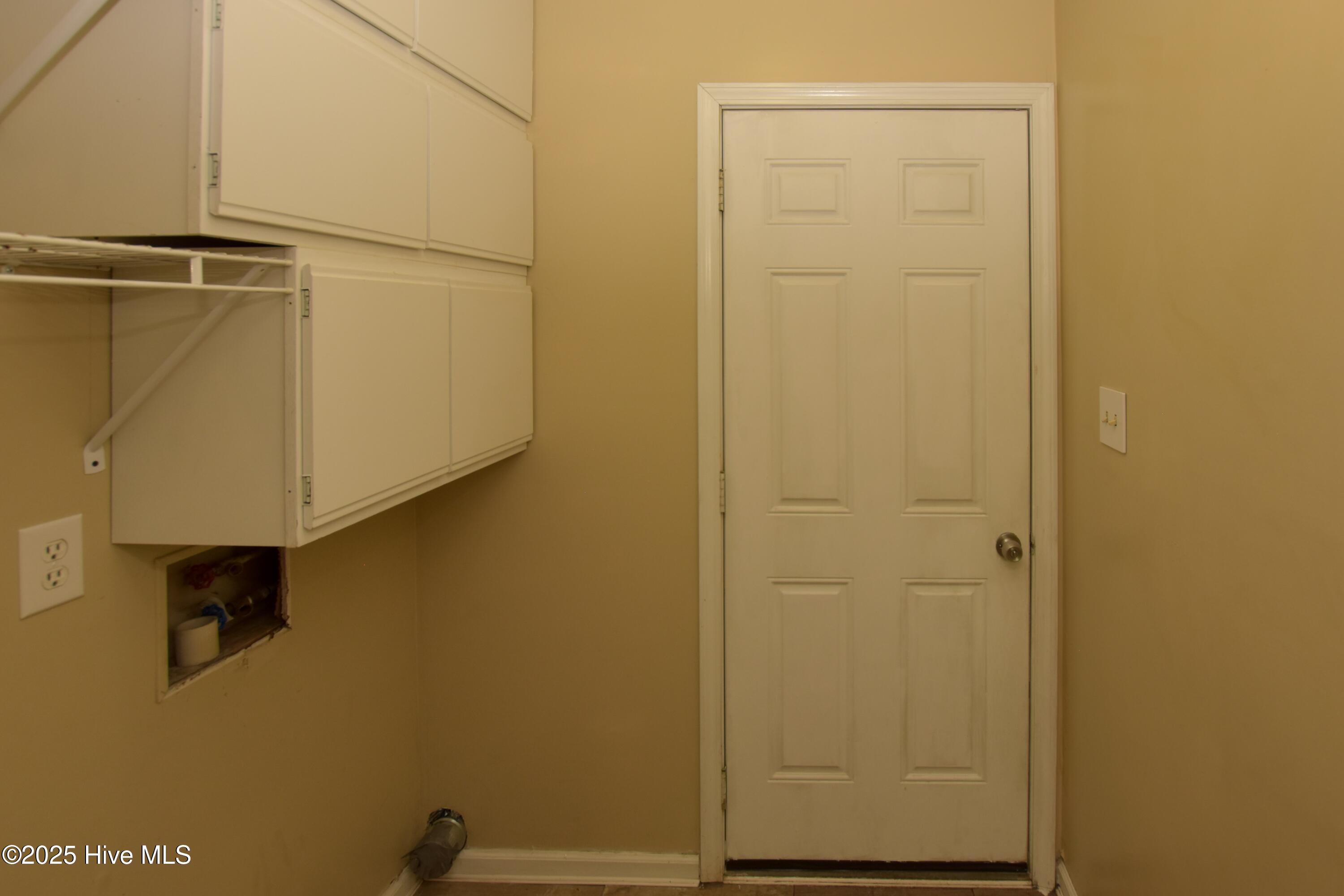 100581342 | Photo 18