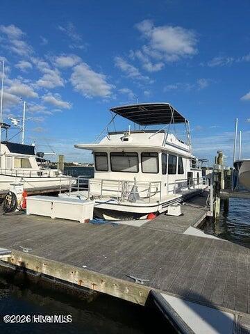 B11 Olde Towne Yacht Club 