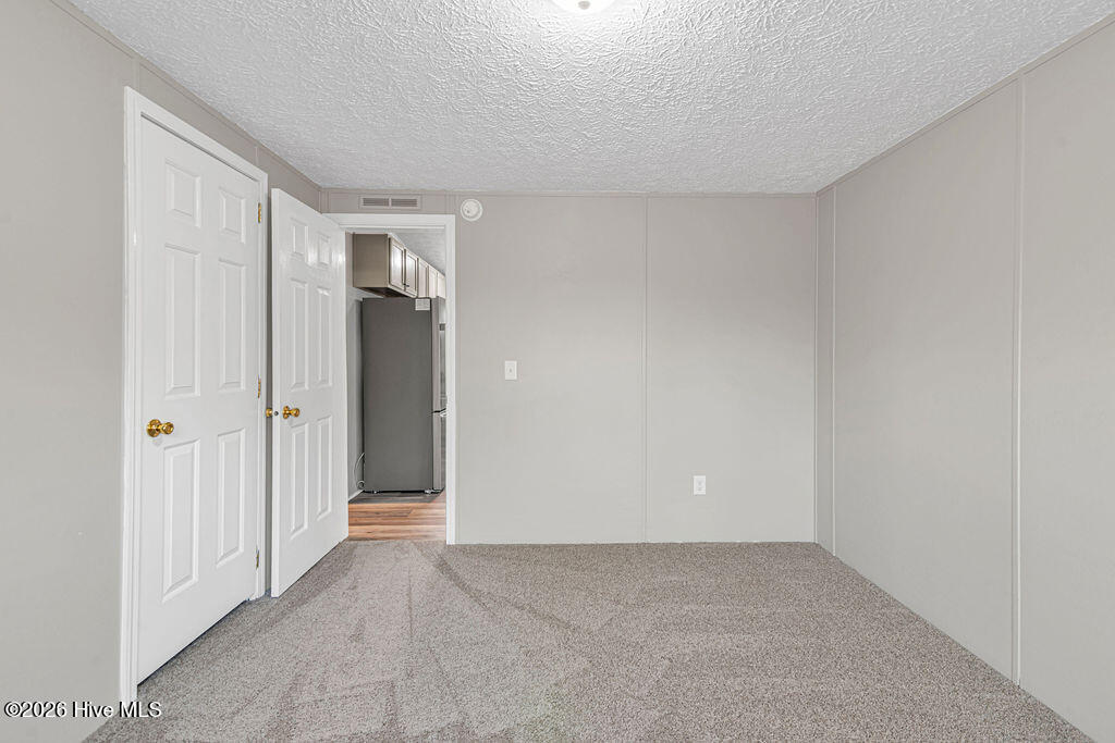 100547884 | Photo 19