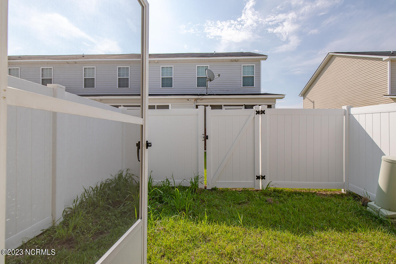 100555488 | Photo 23