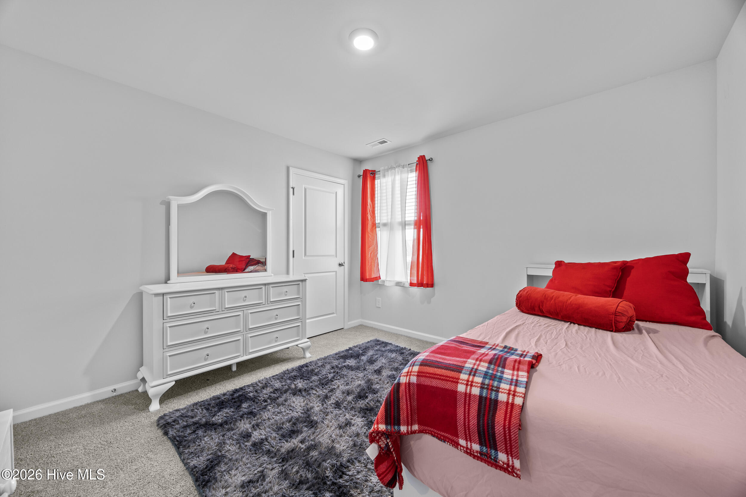 100550016 | Photo 27