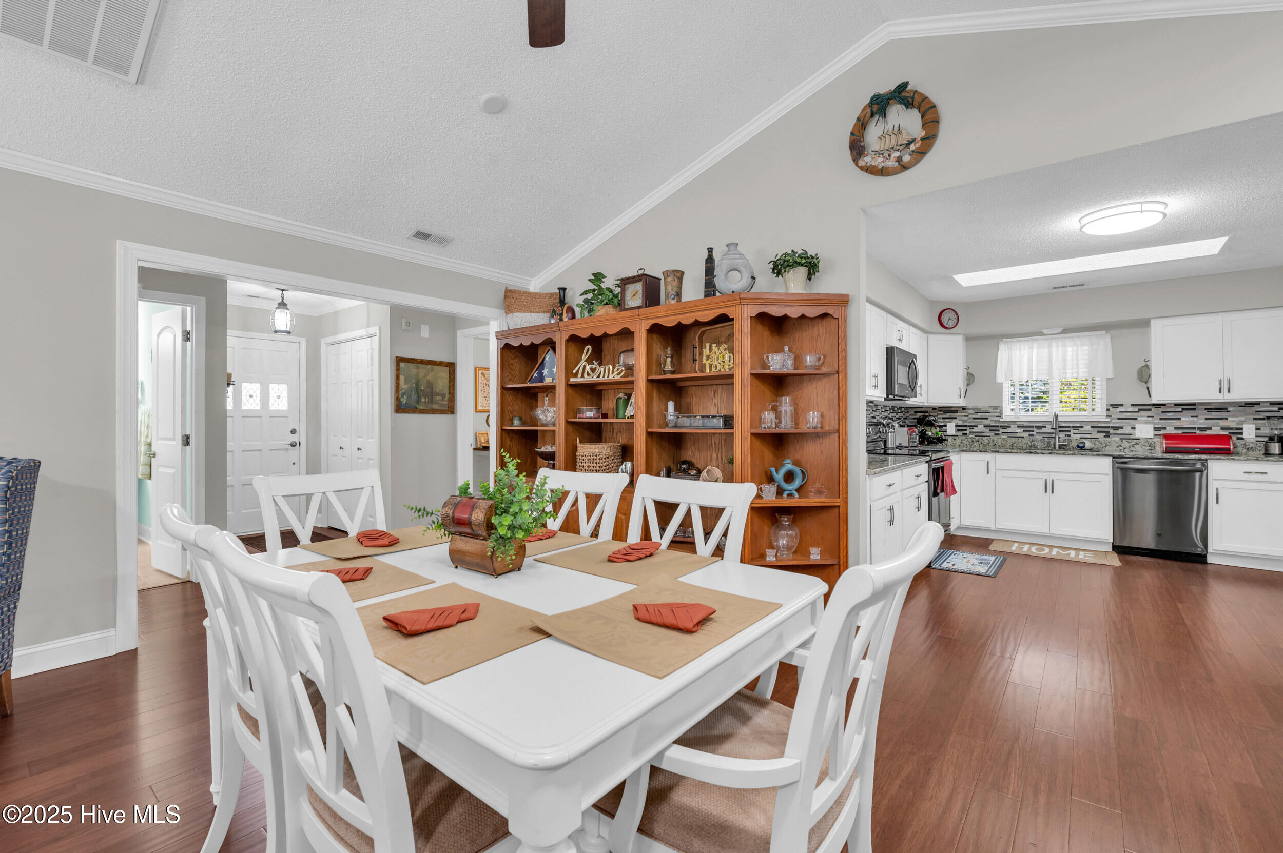 100538752 | Photo 10