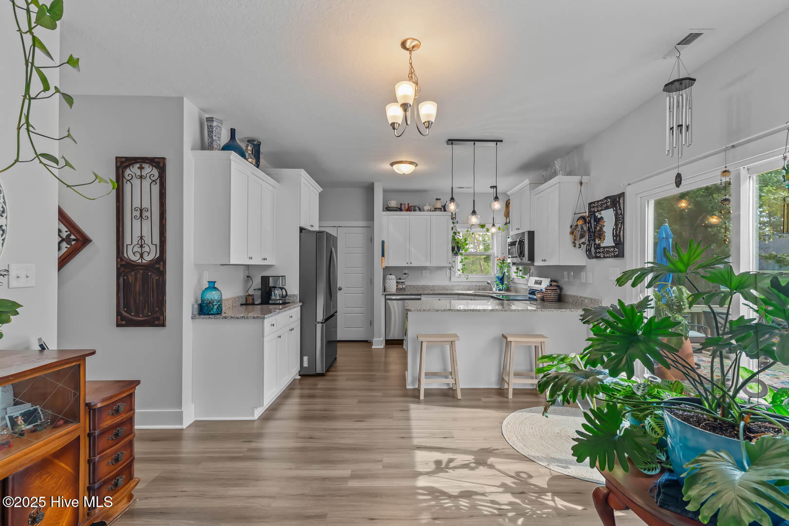 100544097 | Photo 23