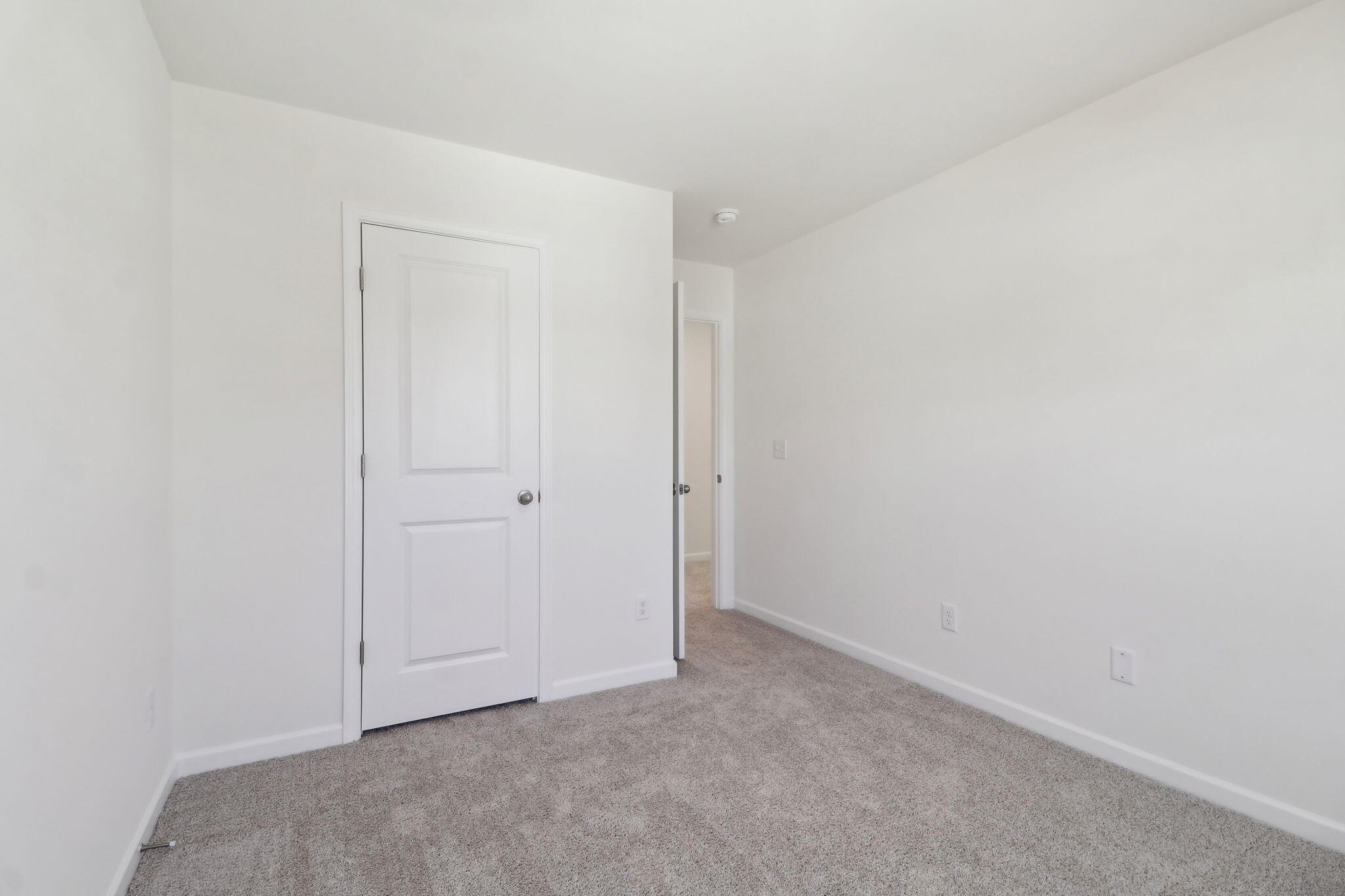 36-web-or-mls-Flat Coat Ln-024 (1)