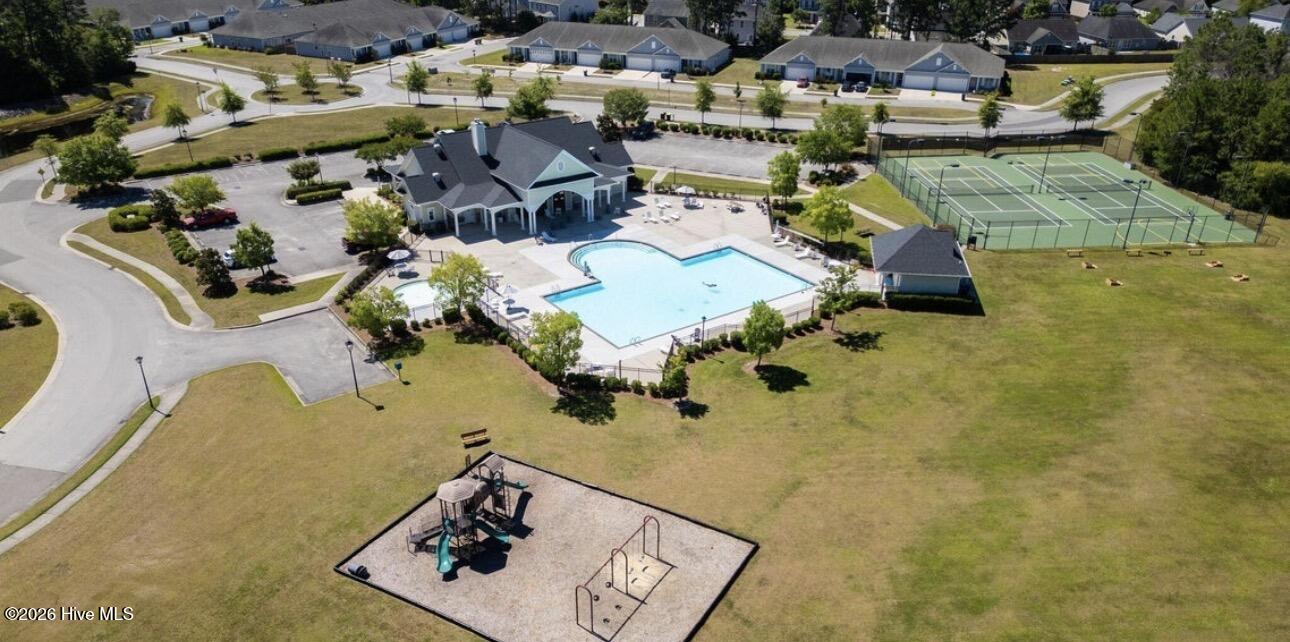 100568001 | Photo 51