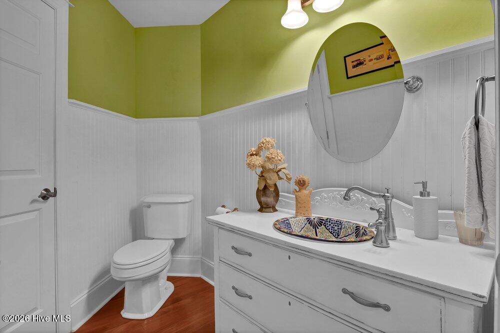 100559715 | Photo 49